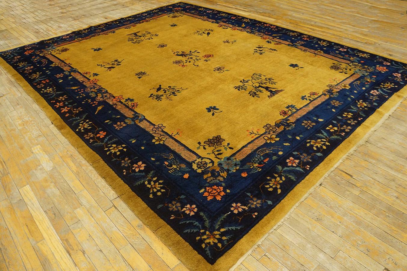 Antique Chinese Art Deco rug. Size: 9'0