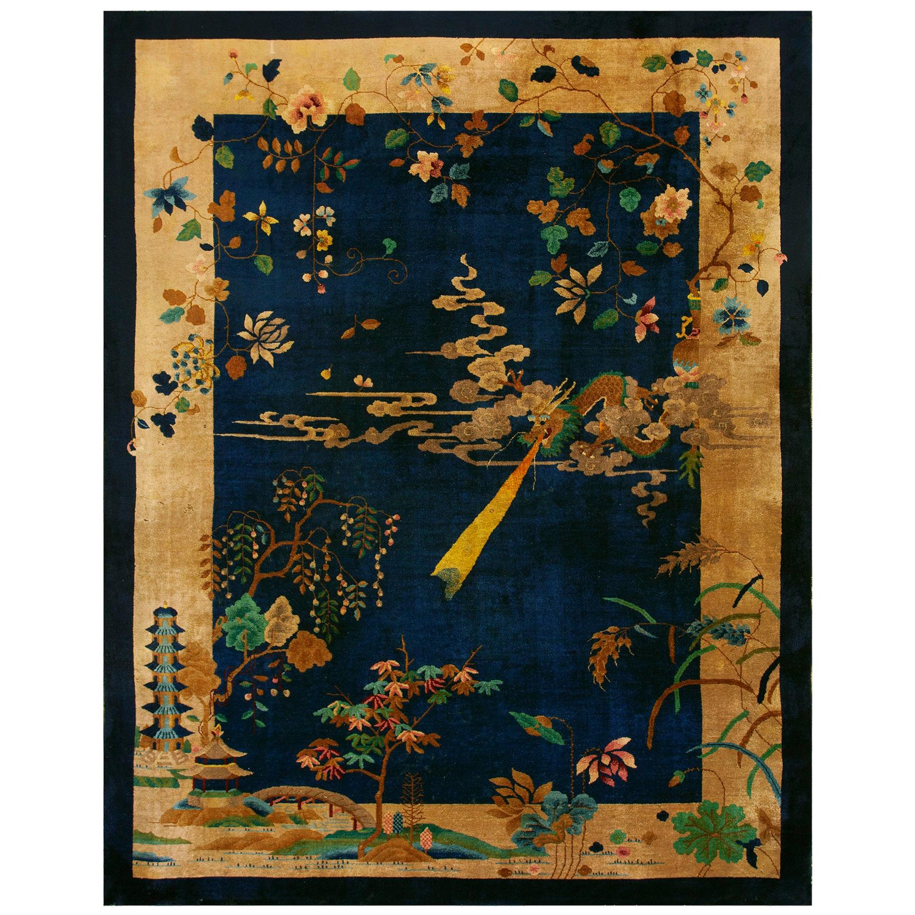 Chinesischer Art-Déco-Teppich aus den 1920er Jahren ( 9' x 11' 6"" - 275 x 350 cm) im Angebot