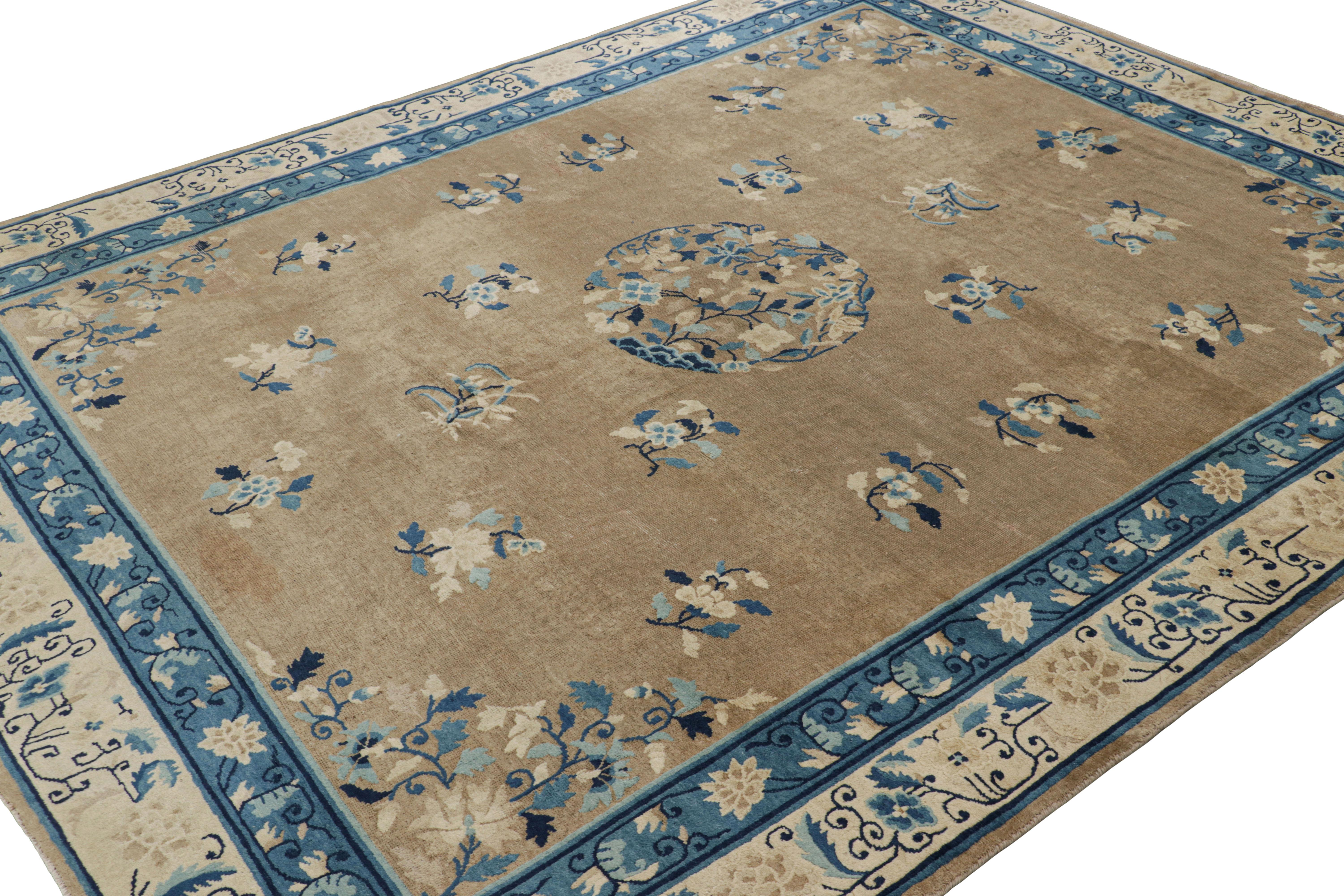 Dipinto a mano Tappeto antico cinese Art Deco, beige e blu con motivi floreali - Rug & Kilim in vendita