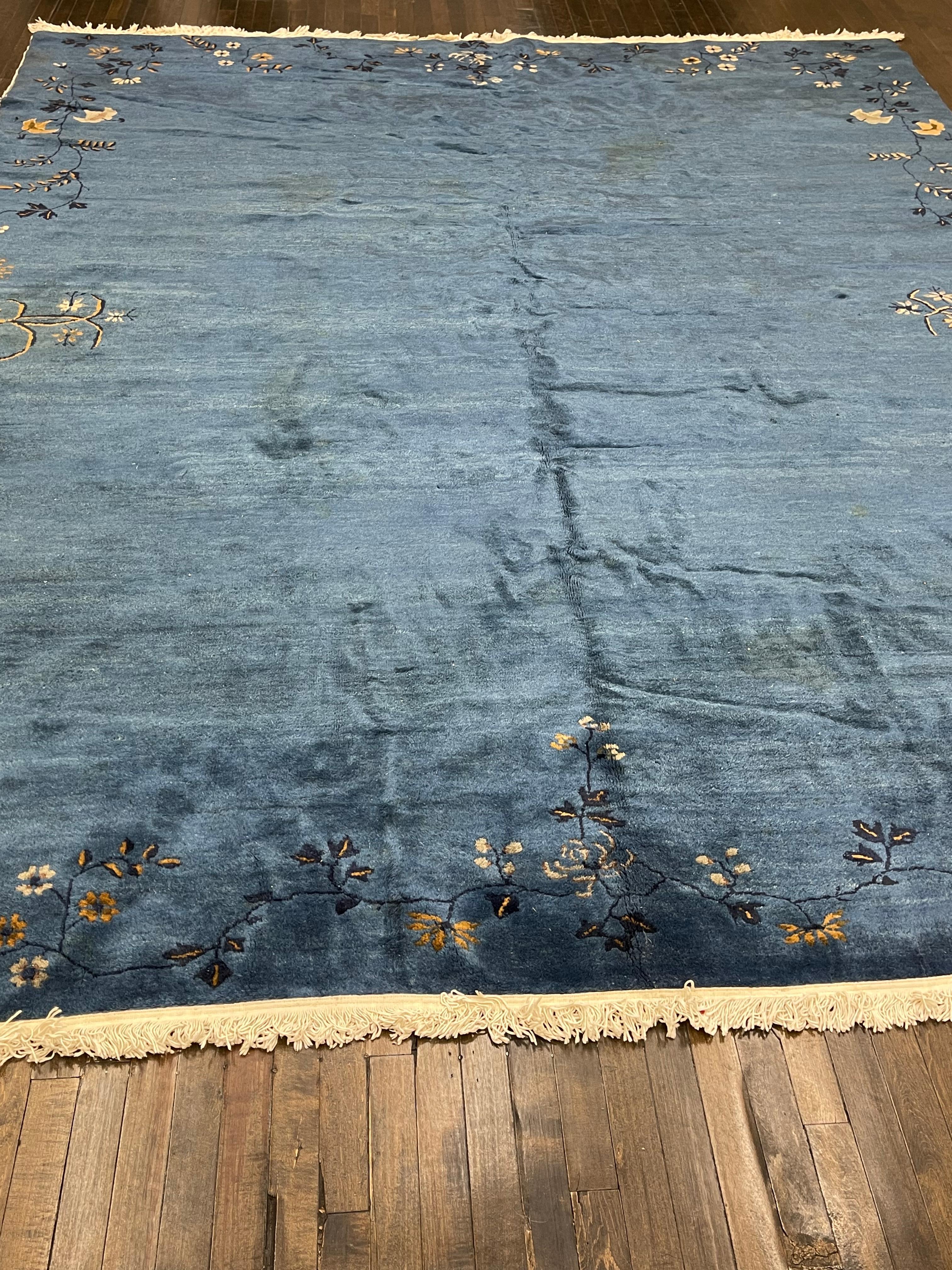 Antique Chinese Art Deco Rug, Circa 1920 In Good Condition For Sale In Morton Grove, IL