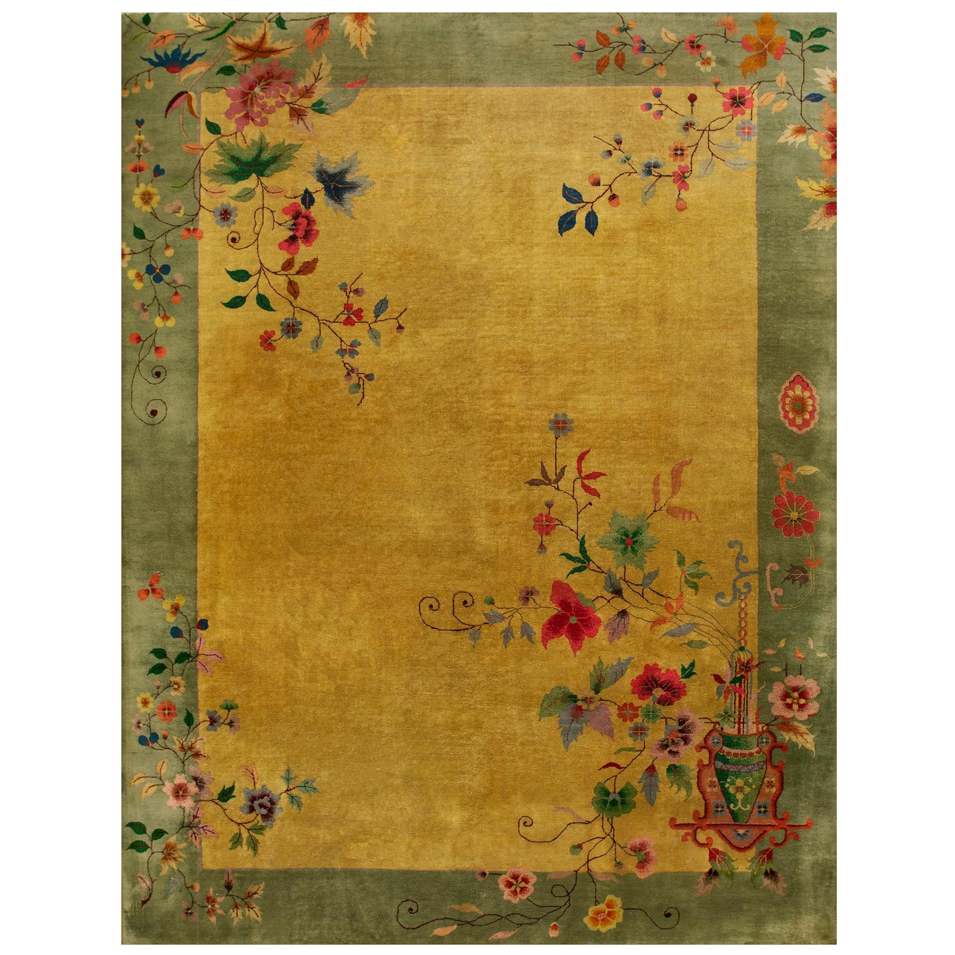 Alfombra Art Decó china de los años 20 ( 8' 10" x 11' 3" - 270 x 343 cm ) en venta