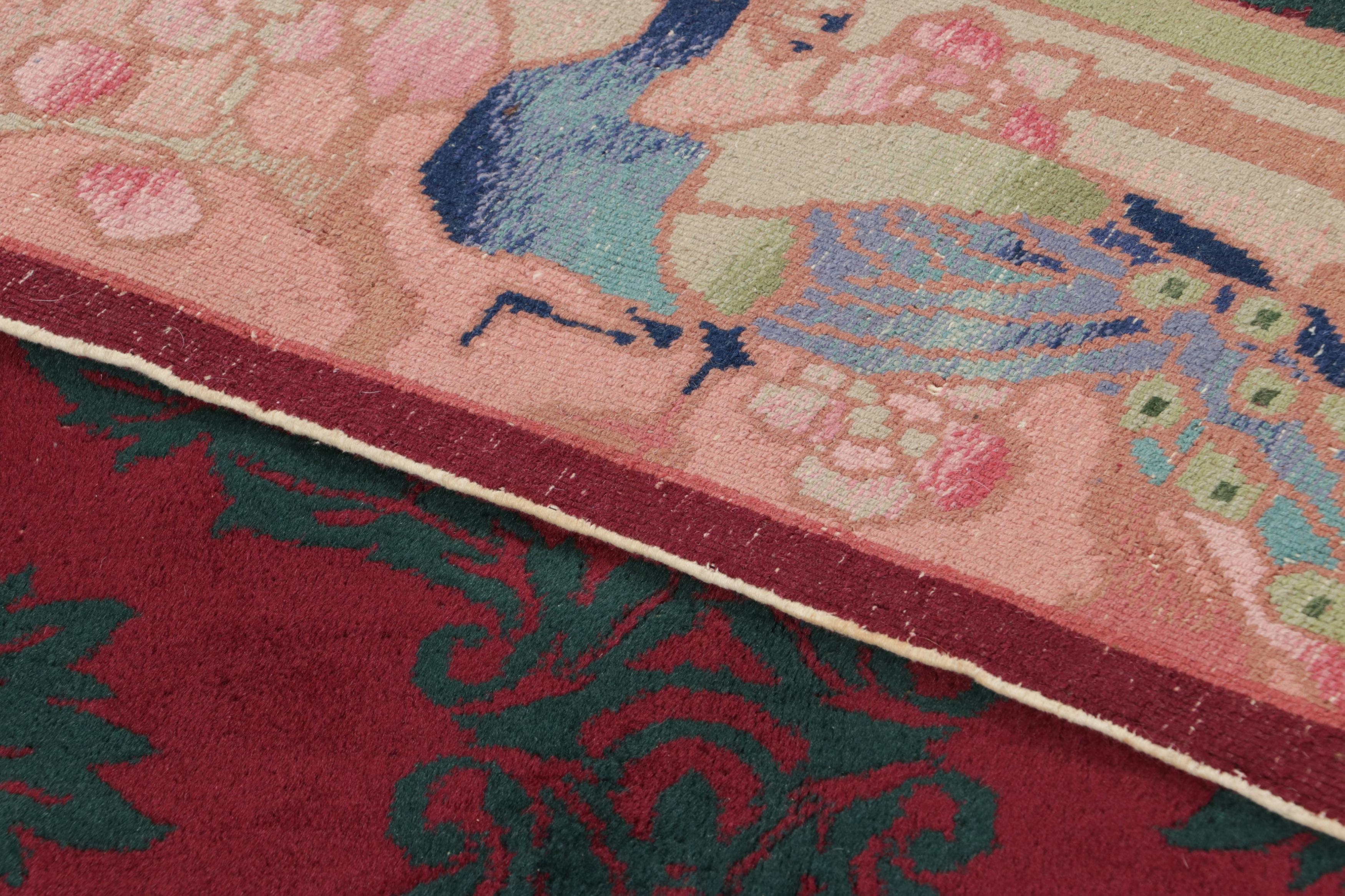 Laine Ancien tapis chinois Art déco en Bourgogne avec fleurs et pictogrammes - Rug & Kilim en vente