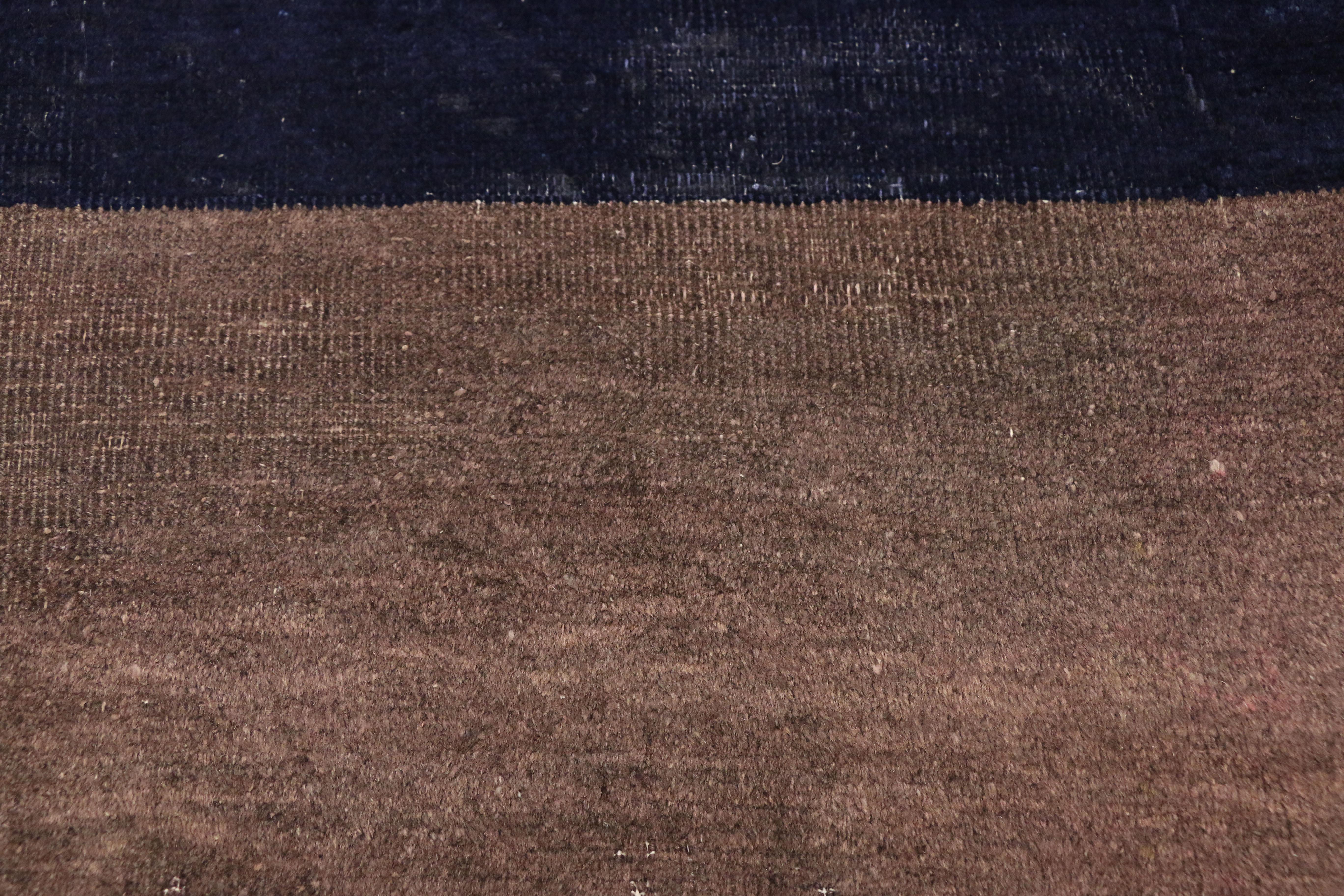 Antique Chinese Art Deco Rug with Minimalist Qing Style In Good Condition In Dallas, TX
