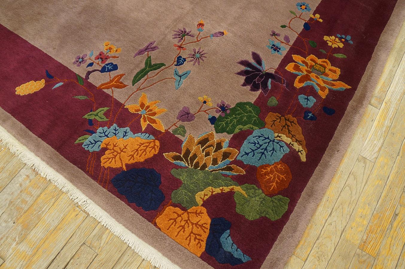 Tapis Art Déco chinois des années 1920 (32 cm)  Mesures 245 x 297 cm en vente 8