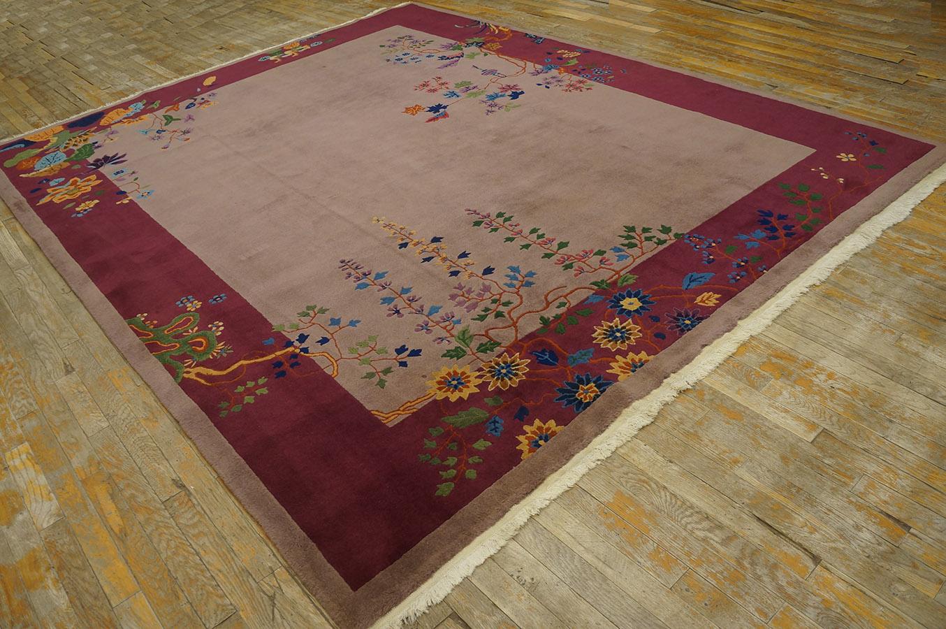 1920s Chinese Art Deco Carpet ( 8'  x 9' 9'' - 245 x 297 cm ) In Good Condition For Sale In New York, NY