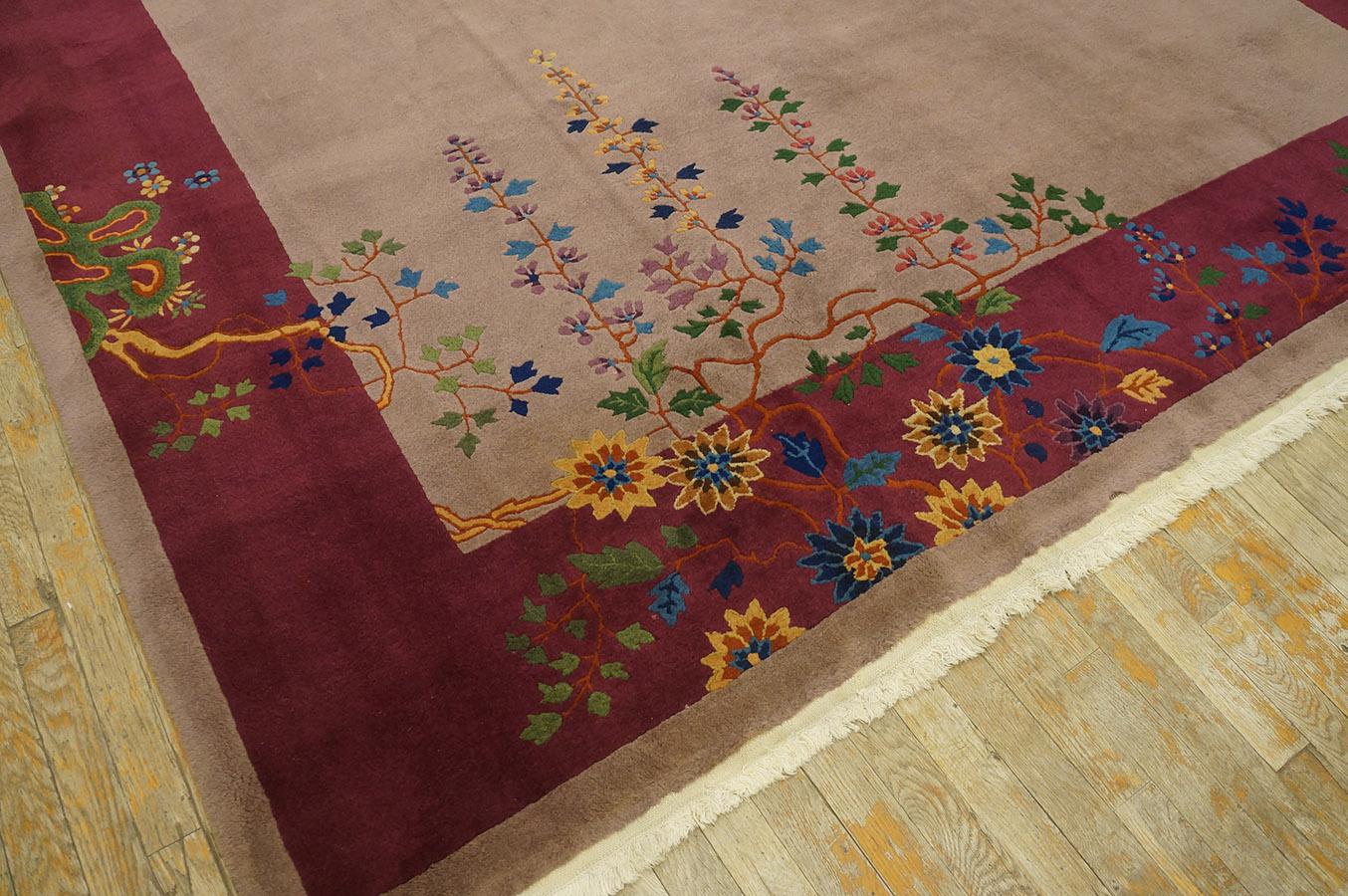 1920s Chinese Art Deco Carpet ( 8'  x 9' 9'' - 245 x 297 cm ) For Sale 3