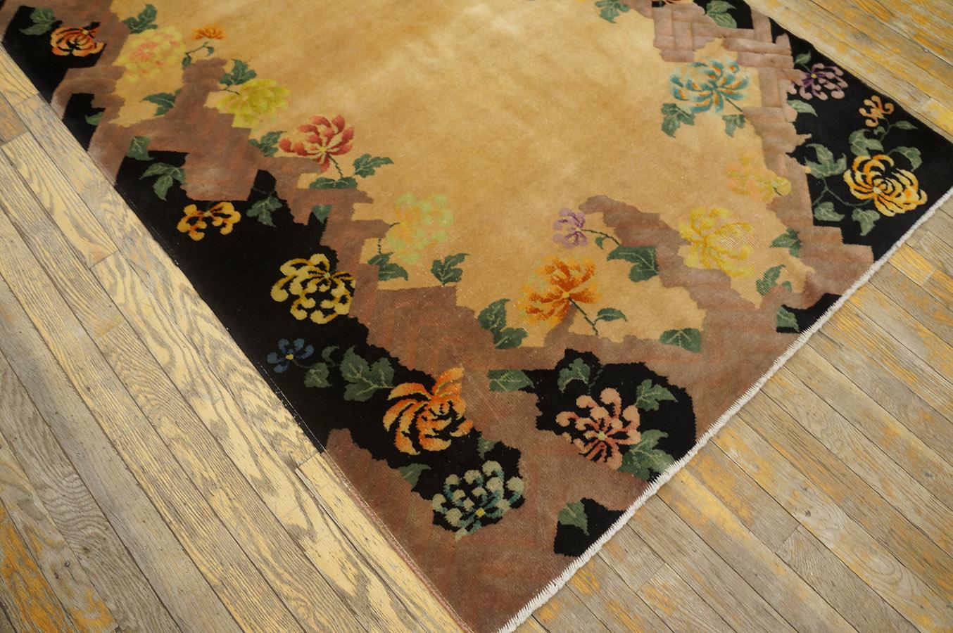 1920s Chinese Art Deco Rug by Nichols Workshop ( 4' x 6'8'' - 122 x 203 ) For Sale 3