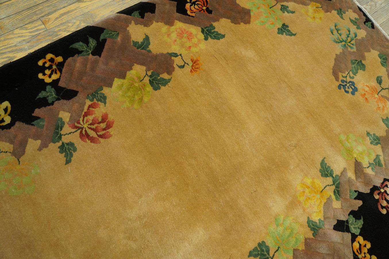 1920s Chinese Art Deco Rug by Nichols Workshop ( 4' x 6'8'' - 122 x 203 ) For Sale 1