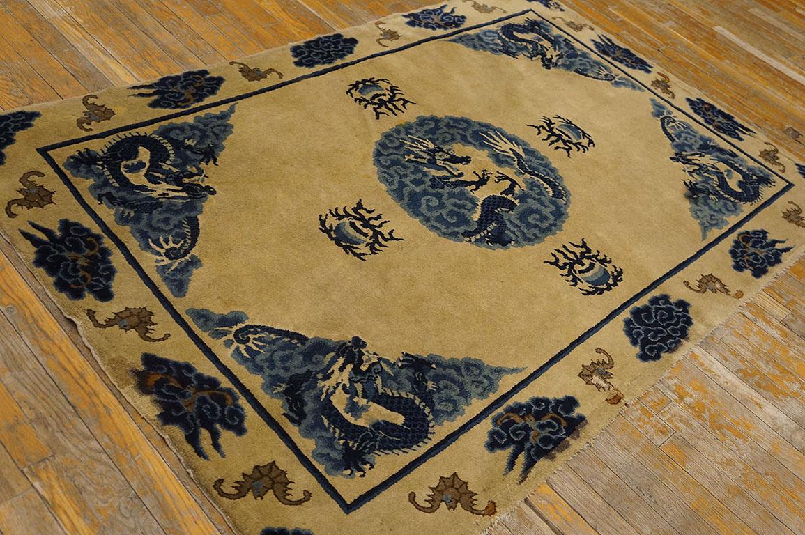 Early 20th Century Chinese Baotou Dragon Carpet ( 3'10''x 6'2'' - 117 x 188 ) In Good Condition For Sale In New York, NY