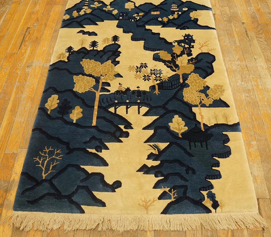 Early 20th Century 1930s Chinese Baotou Rug ( 3'2