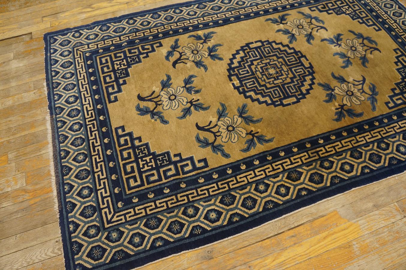 Chinesischer Baotou-Teppich des frühen 20. Jahrhunderts ( 4' x 6'2'' - 122 x 188) (Frühes 20. Jahrhundert) im Angebot