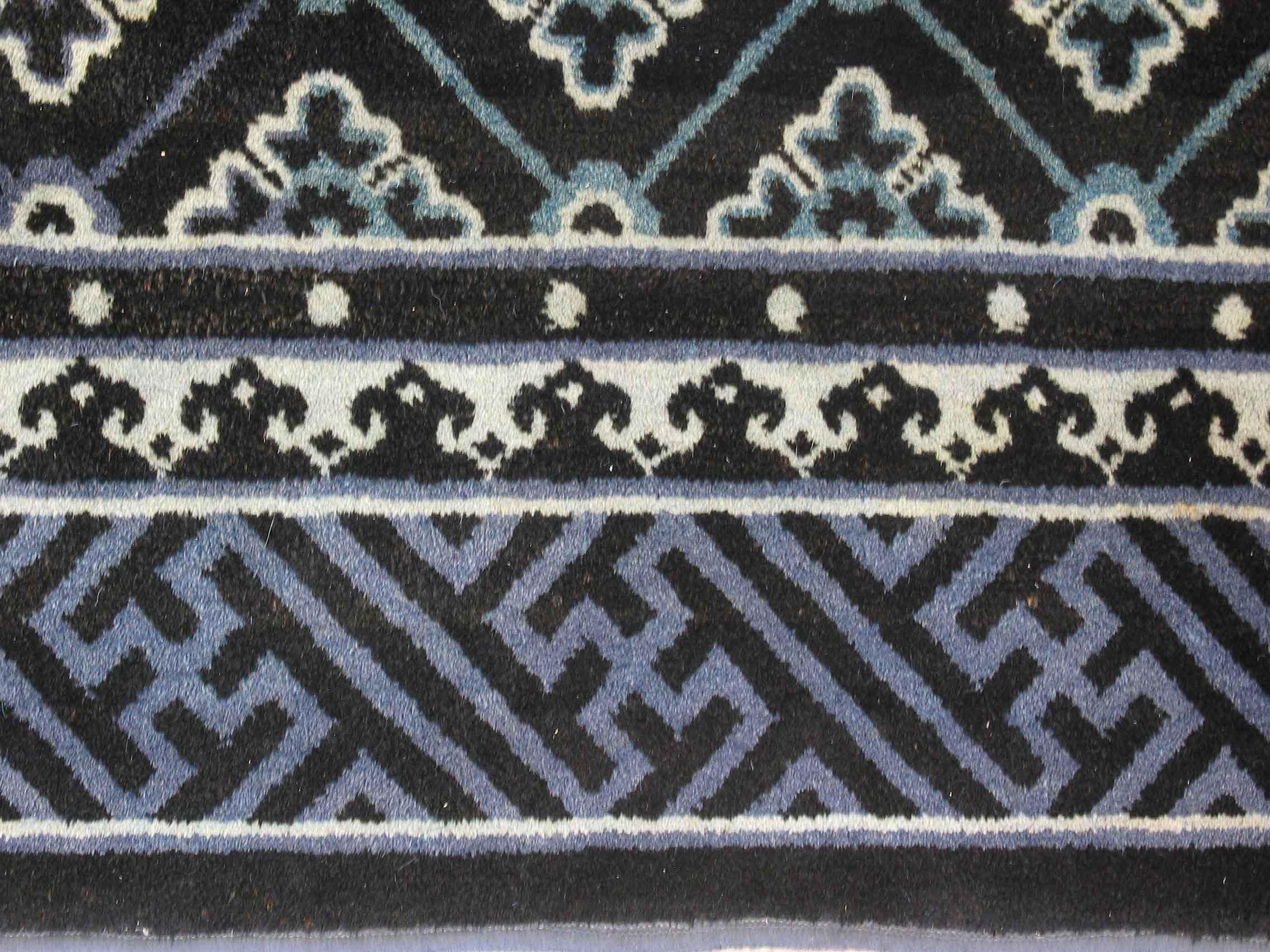Antiker chinesischer Baotou-Indigoblau-Teppich, um 1900 (Chinesisch) im Angebot