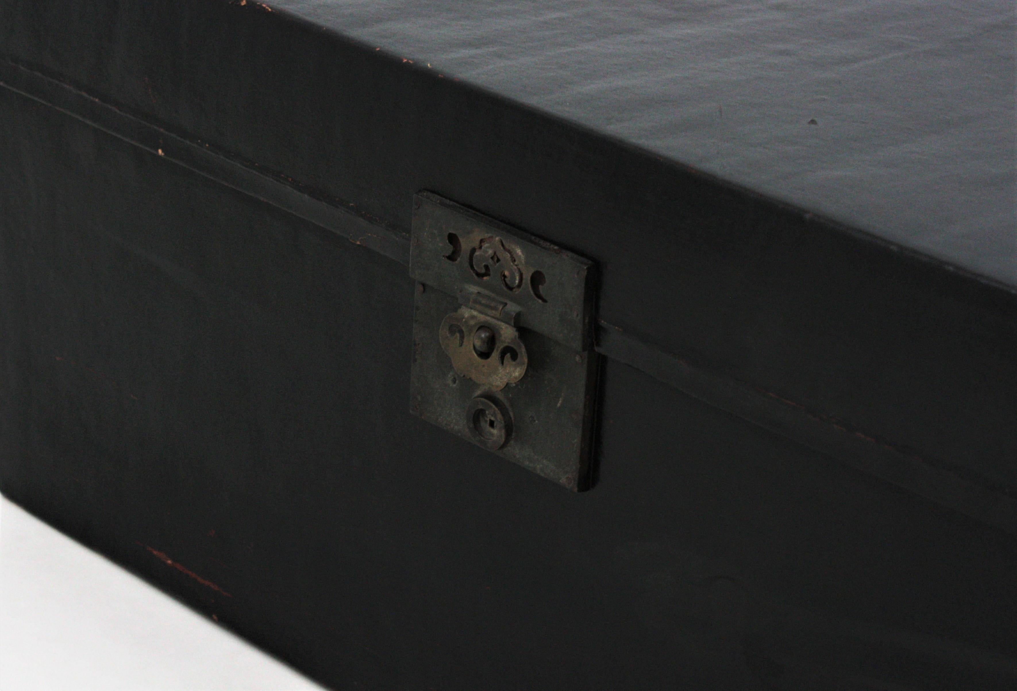 Antique Chinese Black Lacquered Trunk For Sale 2