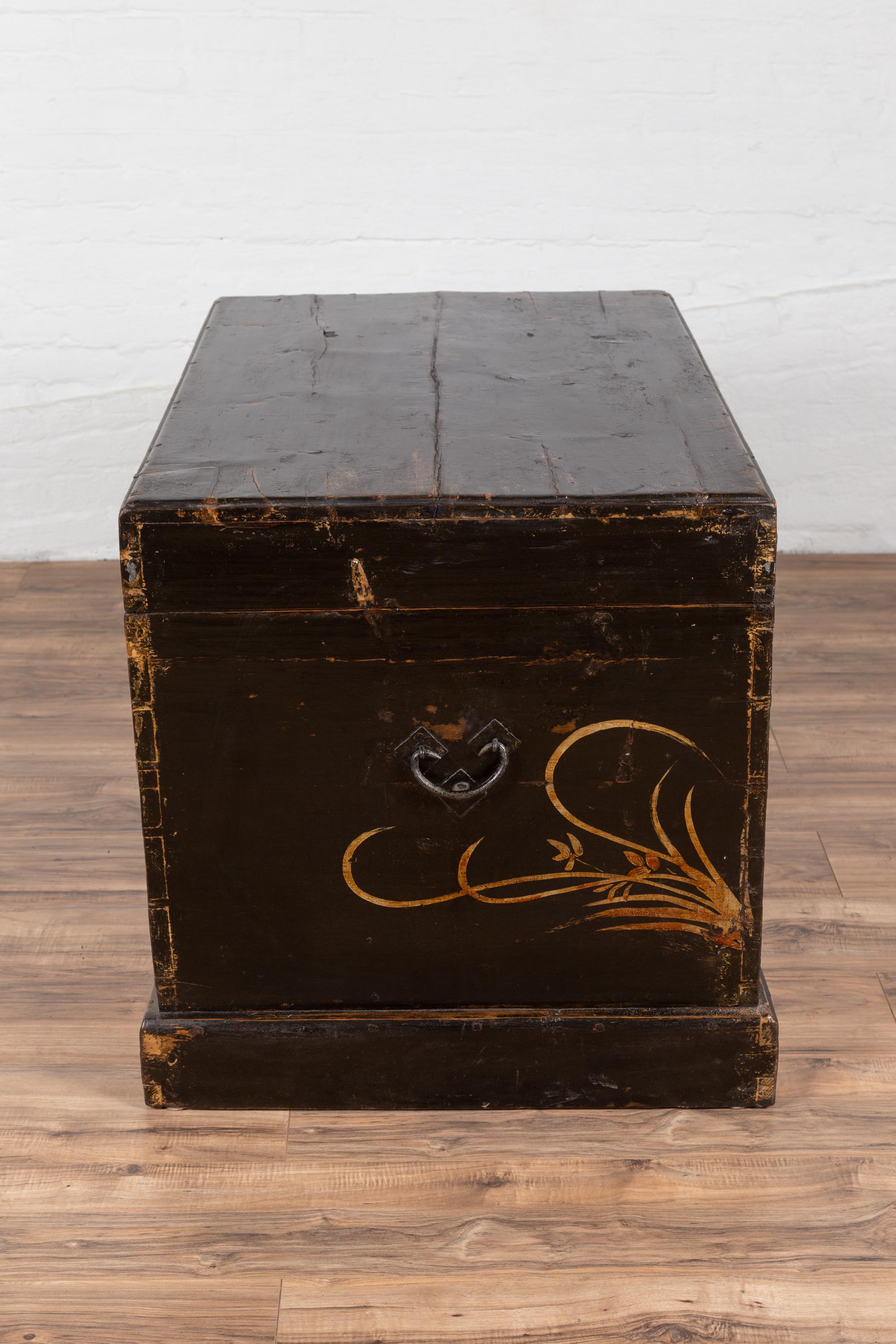 Antique Chinese Black Lacquered Trunk with Golden Floral Décor and Handles 5