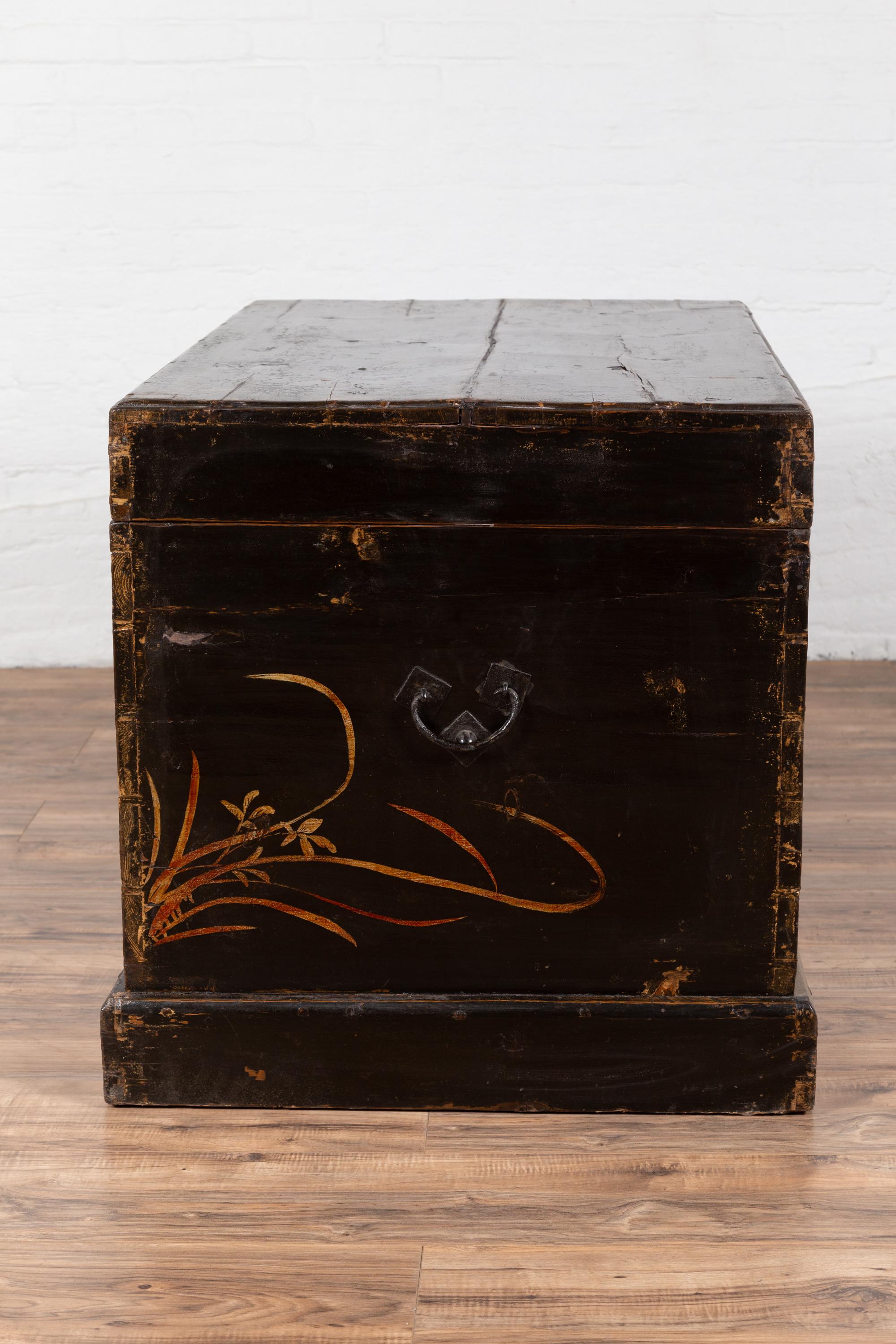 Antique Chinese Black Lacquered Trunk with Golden Floral Décor and Handles 10