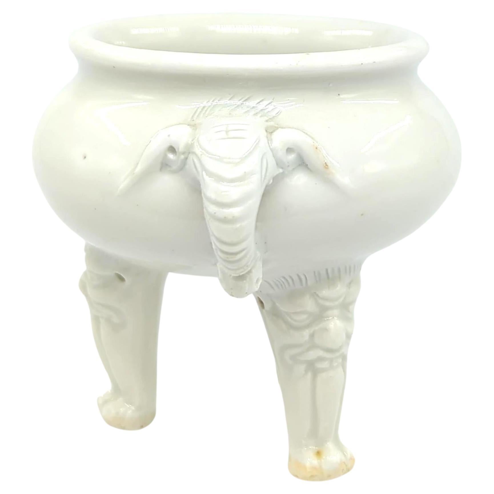 Antique Chinese Blanc de Chine Porcelain Tripod Censer Monster Paw Feet Kangxi In Good Condition For Sale In Richmond, CA