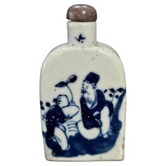 Antique Chinese Blue and White Figuring Snuff Bottle