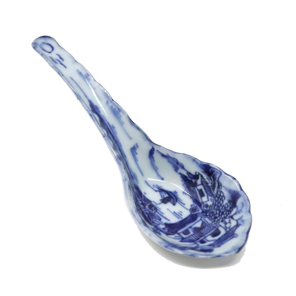 Antique Chinese Blue and White Porcelain Spoon For Sale 5