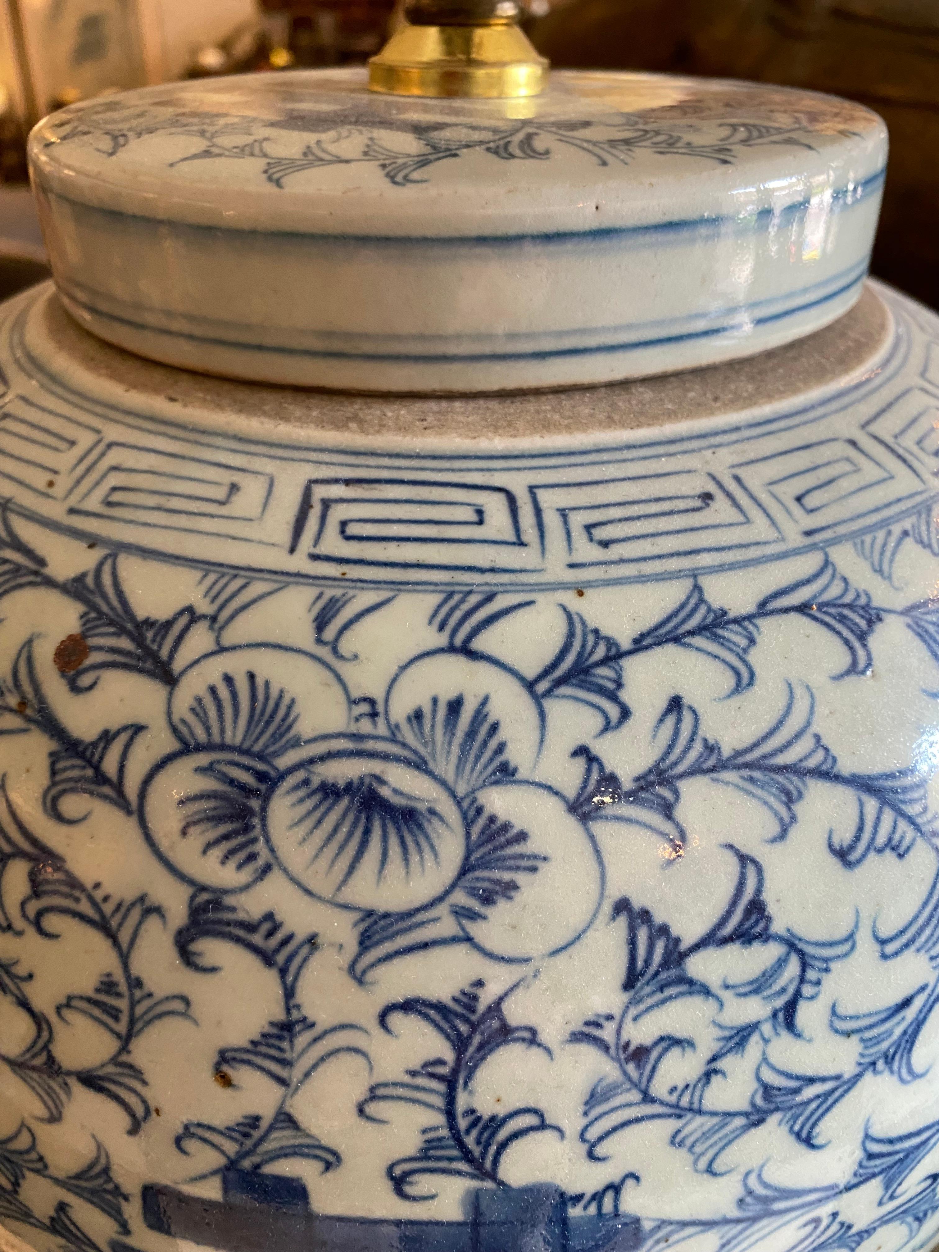 Chinese Export Antique Chinese Blue on White LARGE LAMP with silk shade For Sale
