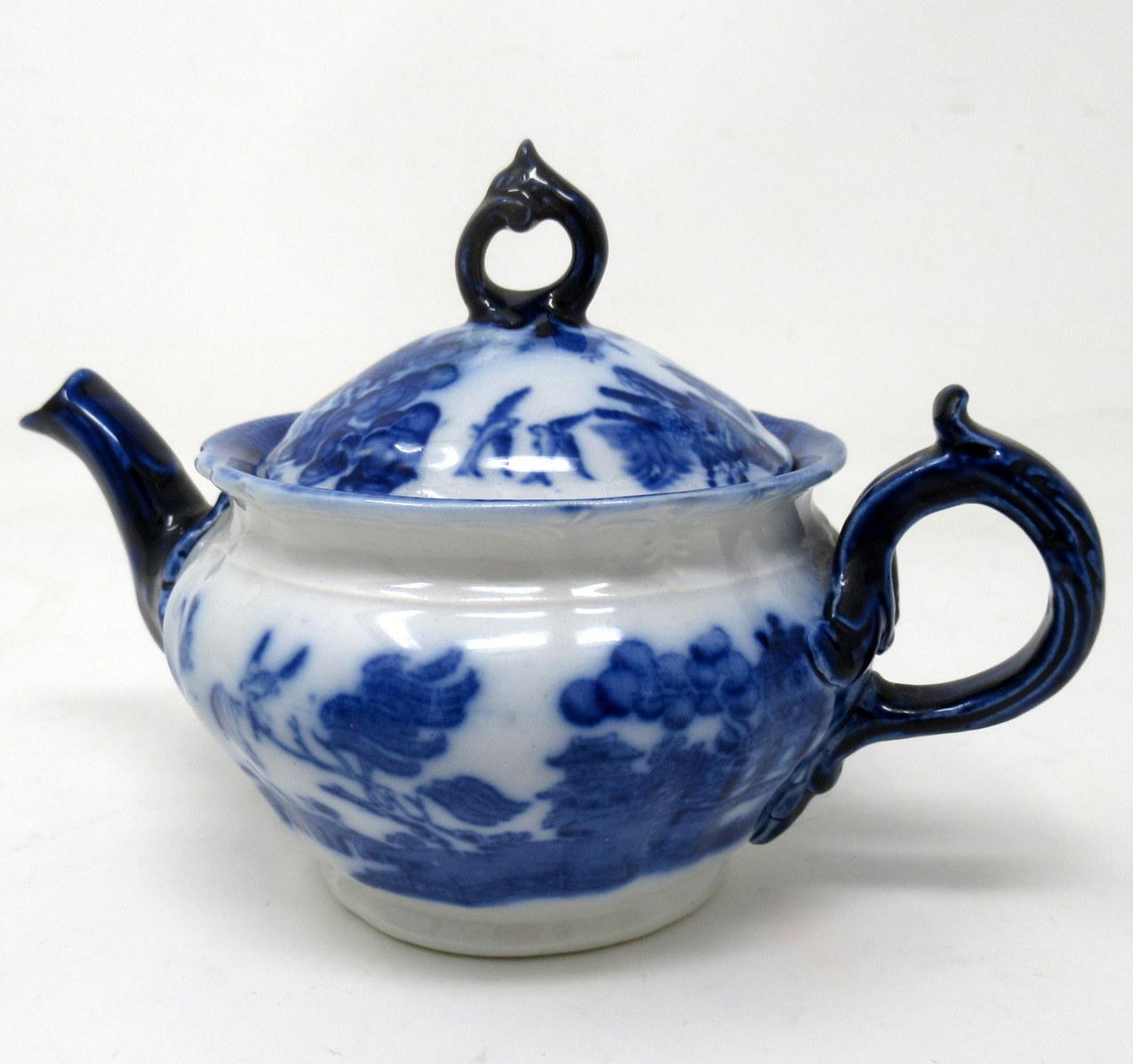 19th Century Antique Chinese Blue White Qing Dynasty and English Flo Blue Victorian Teapot For Sale