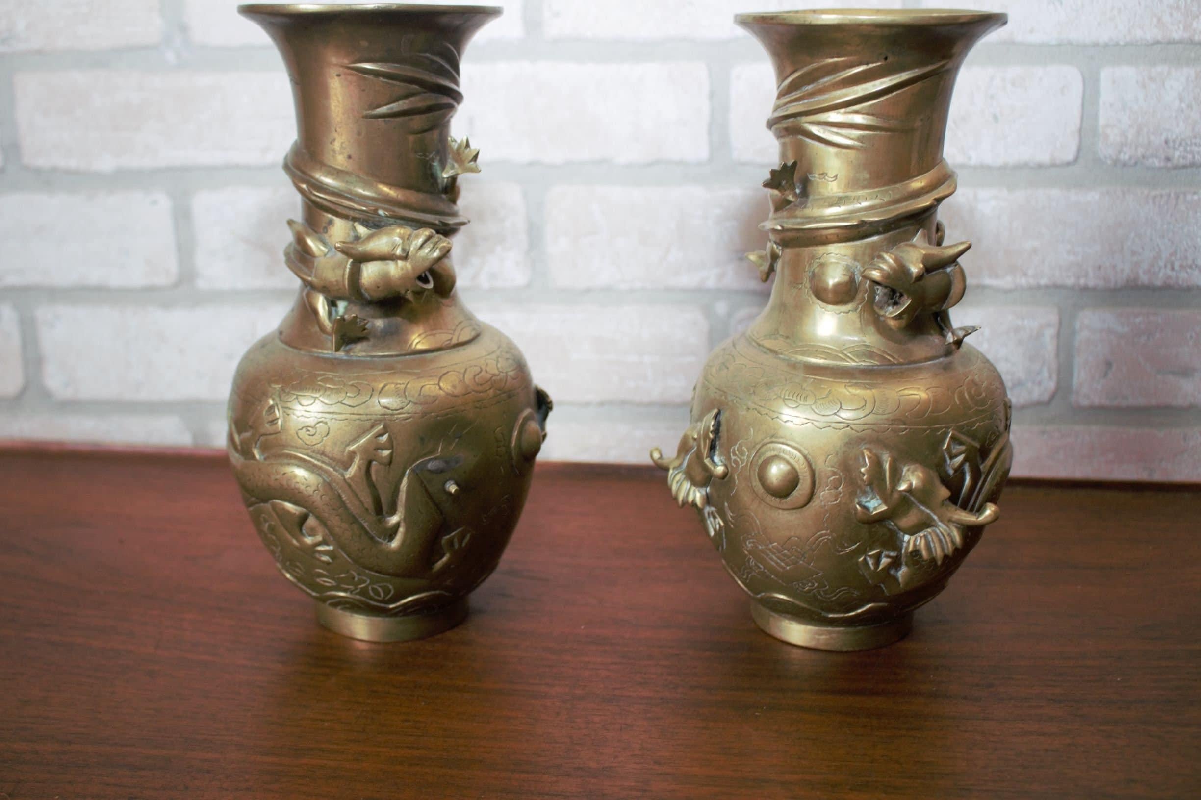 Antique Chinese Bronze 5 Claws Royal Dragons Sculpted Vase - Pair For Sale 3