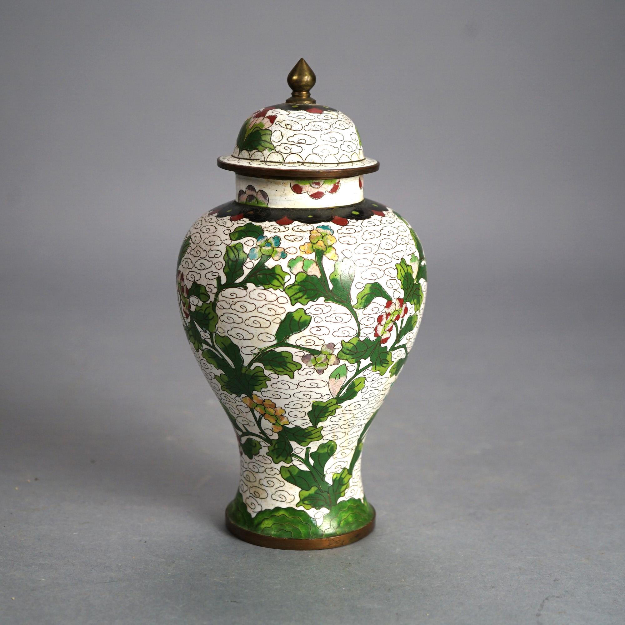 Antike chinesische Cloisonné-Urne aus Bronze mit emailliertem Deckel und Blumen aus Bronze, um 1920 im Angebot 2