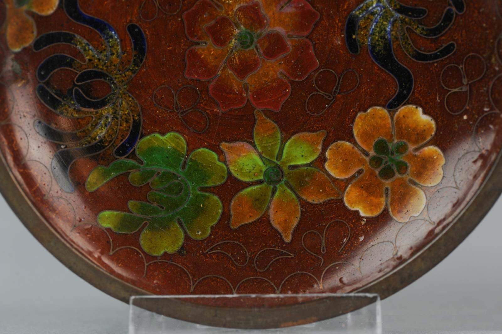 XIXe siècle Antiquité Vase Cloisonné Chinois en Bronze Fleurs Chine Joli Cloisonné Câblé 19/20ème en vente