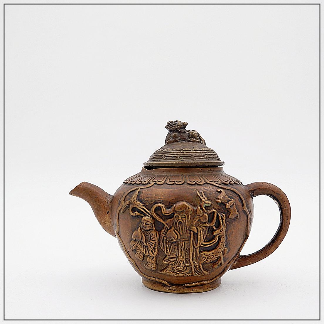 Antigua Figura Daoísta China de Bronce sobre Pequeña Tetera - Años 30 en venta 8
