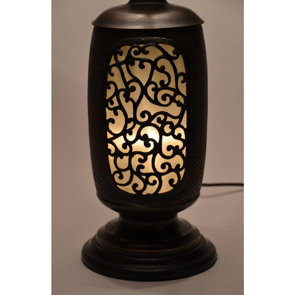 Antique Chinese Bronze Lantern Lamp In Good Condition For Sale In New Orleans, LA