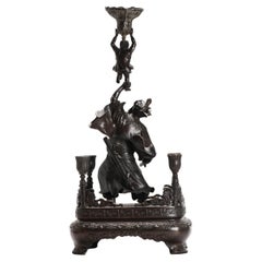 Bougeoir chinois ancien statue en bronze China Zhong Kui et enfant 19C