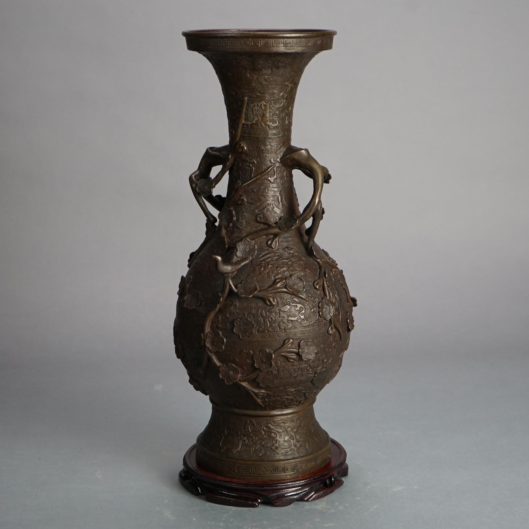 Antique Chinese Bronze Vase with Floral Decorations on Wooden Stand C1890 In Good Condition For Sale In Big Flats, NY