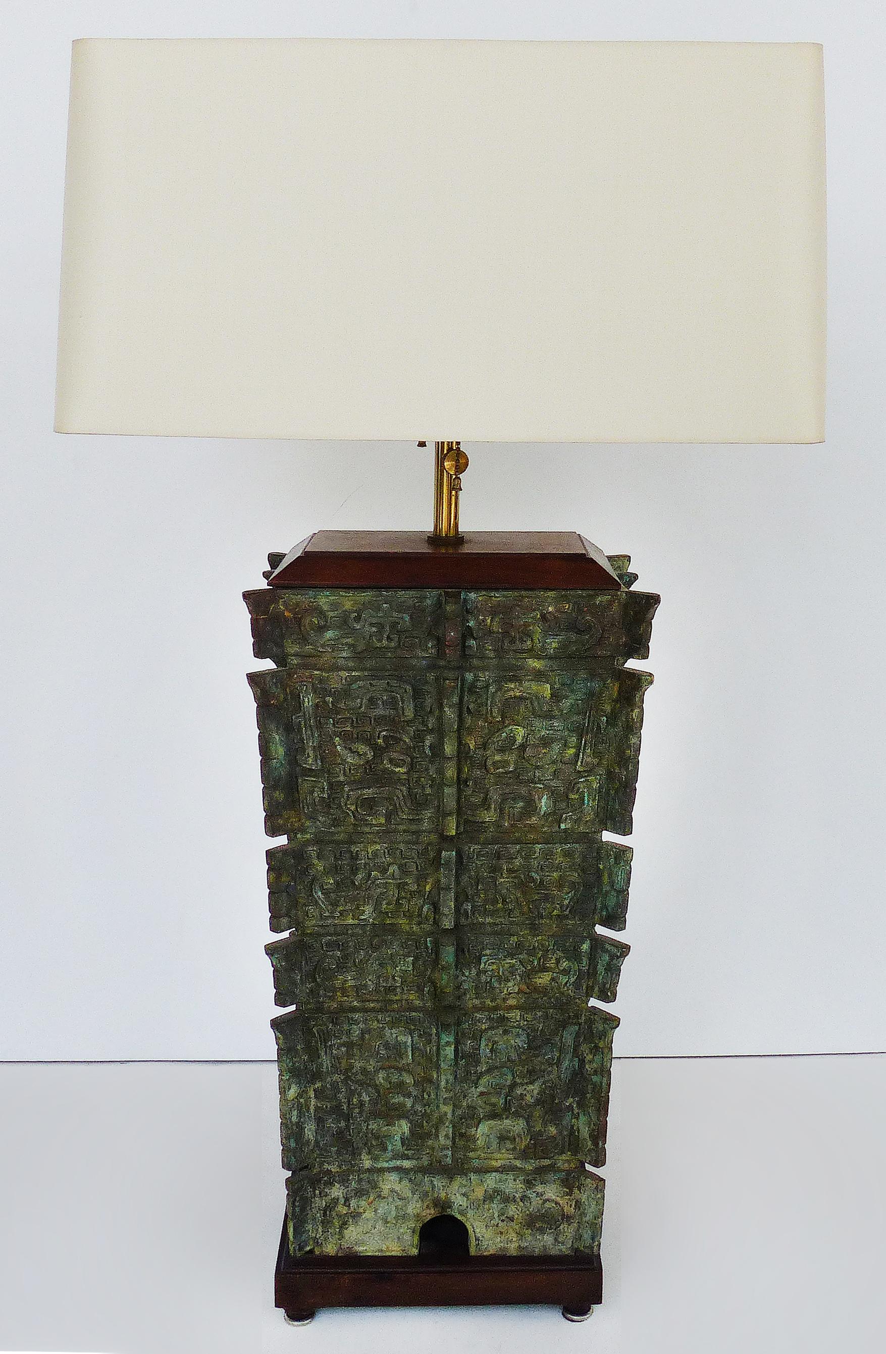 Antique Chinese Bronze Vessels Mounted as Lamps, a Pair In Good Condition In Miami, FL