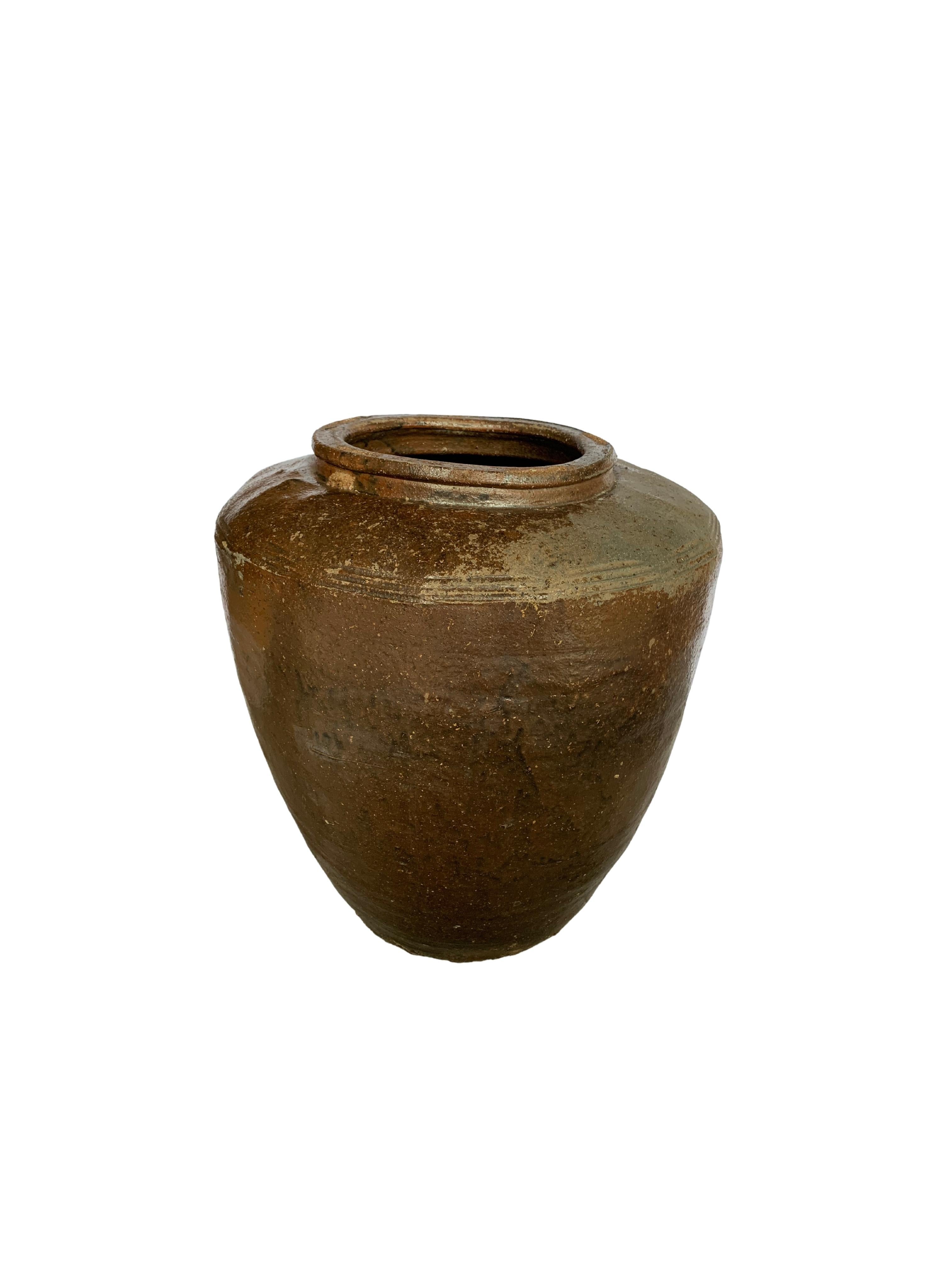 Ceramica Antico vaso cinese per uova salate in ceramica smaltata marrone e nera, 1900 ca. in vendita