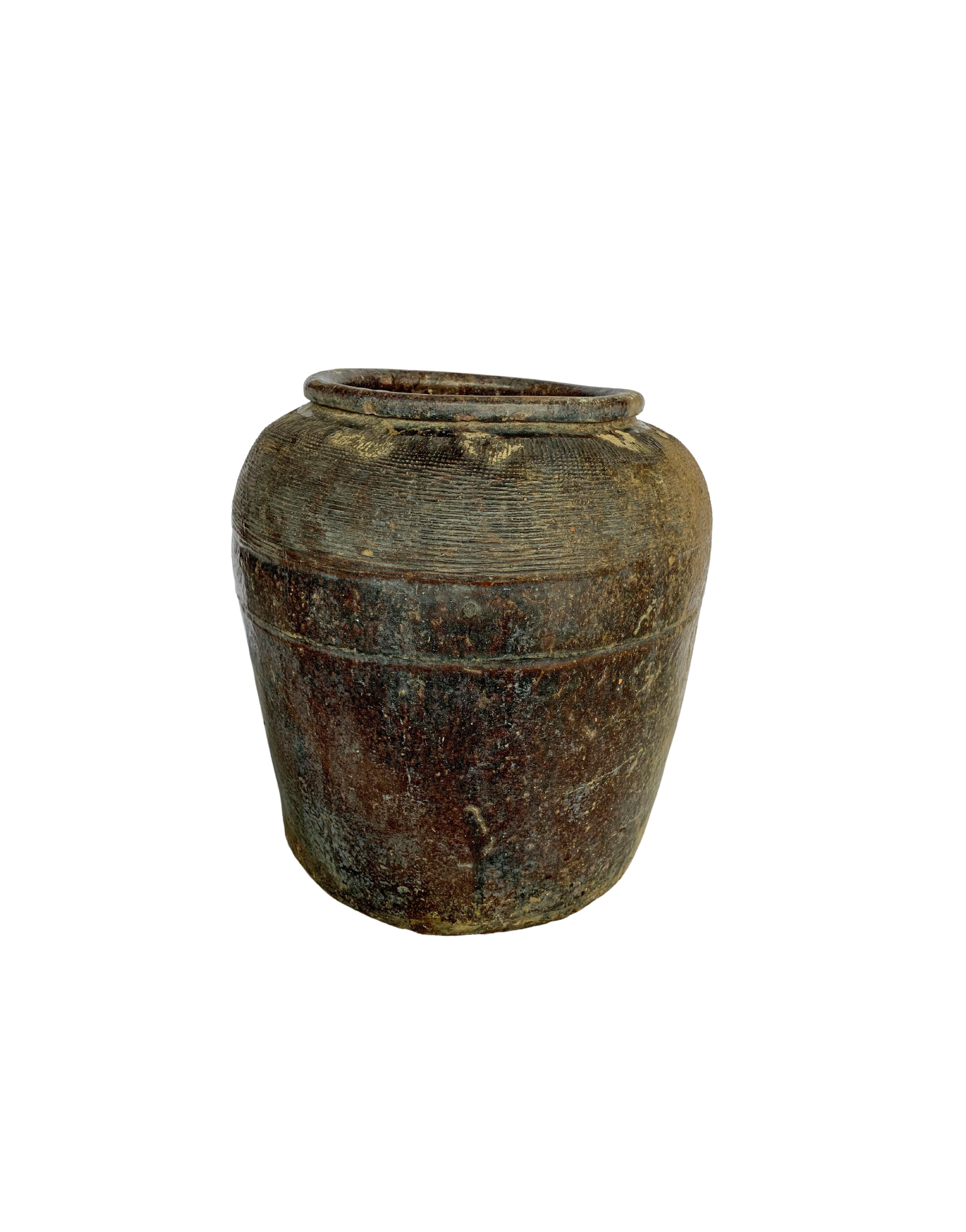 Qing Antico vaso cinese per uova salate in ceramica smaltata marrone, 1900 ca.