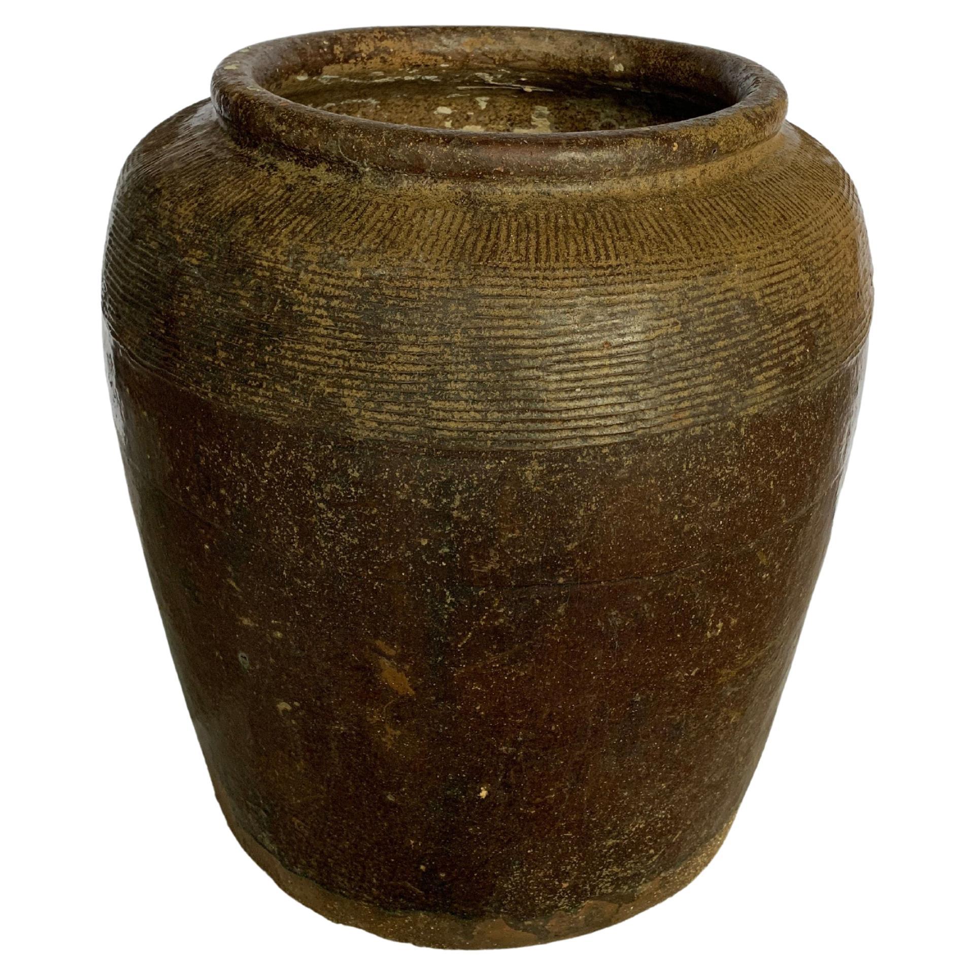 Antikes chinesisches braunes glasiertes Salz-Eiergefäß aus Keramik, um 1900
