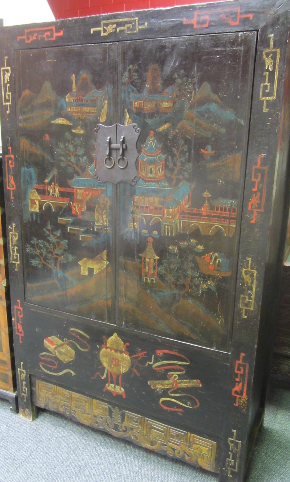 Chinoiserie Antique Chinese Cabinet For Sale
