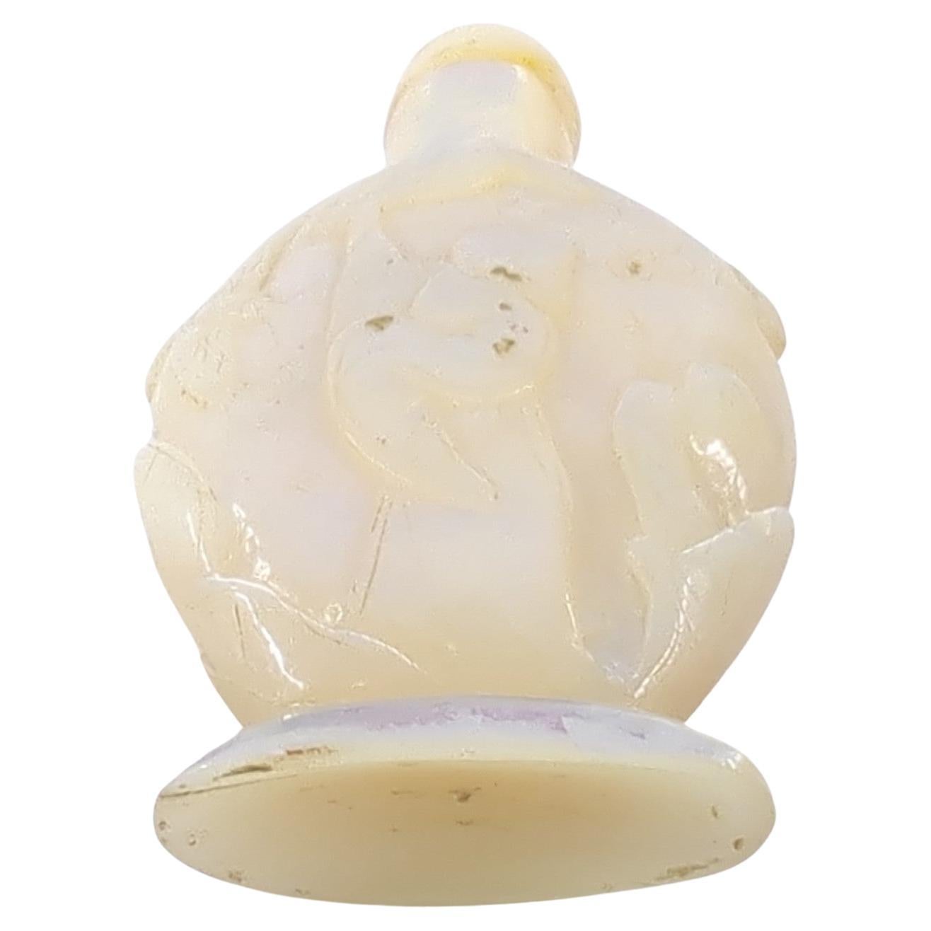 Antique Chinese Cameo Carved Mother-Of-Pearl MOP Snuff Bottle PRoC 5/6/7 period For Sale 3
