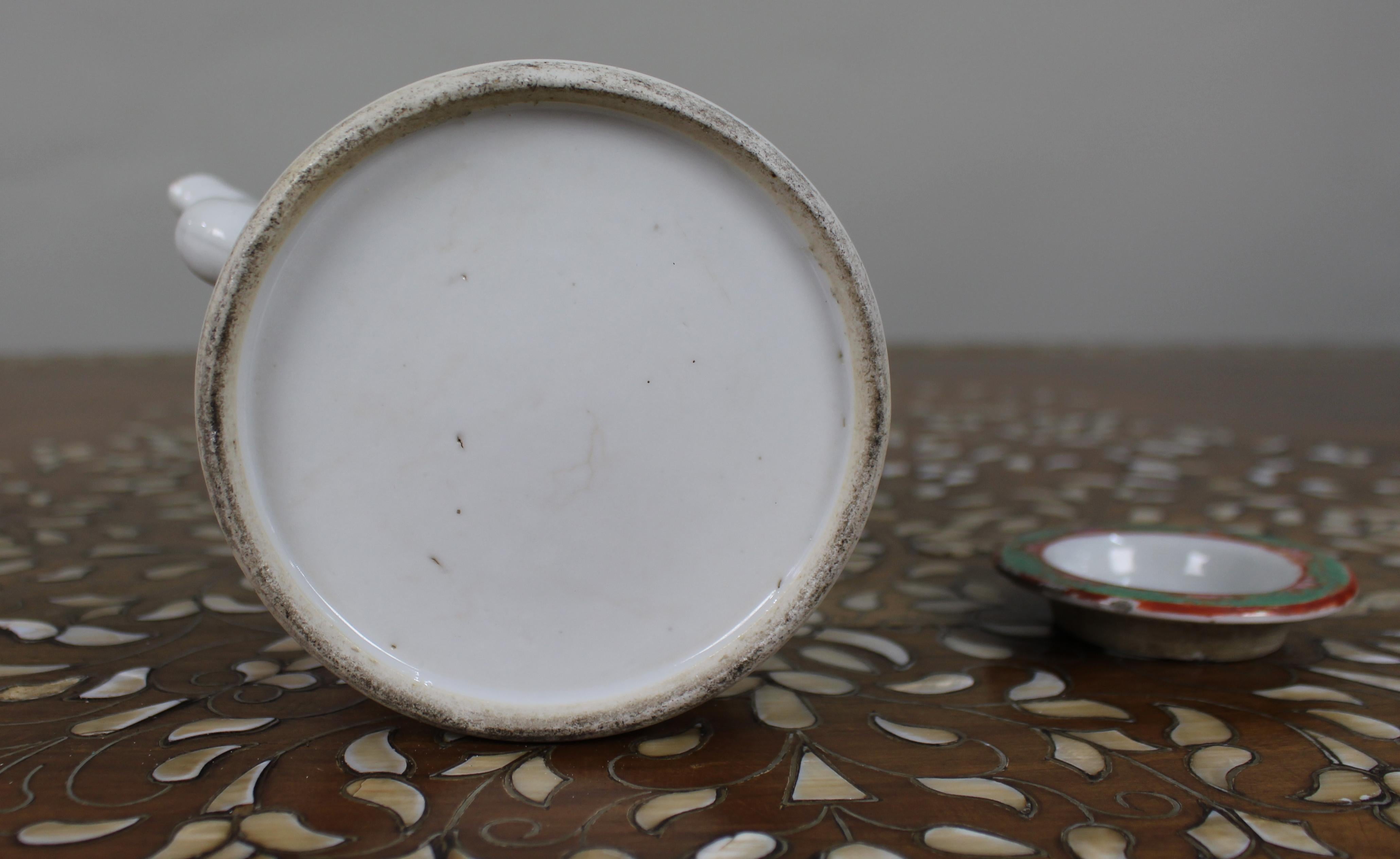 Antique Chinese Canton Famille Rose Porcelain Tea Pot c.1880 For Sale 6