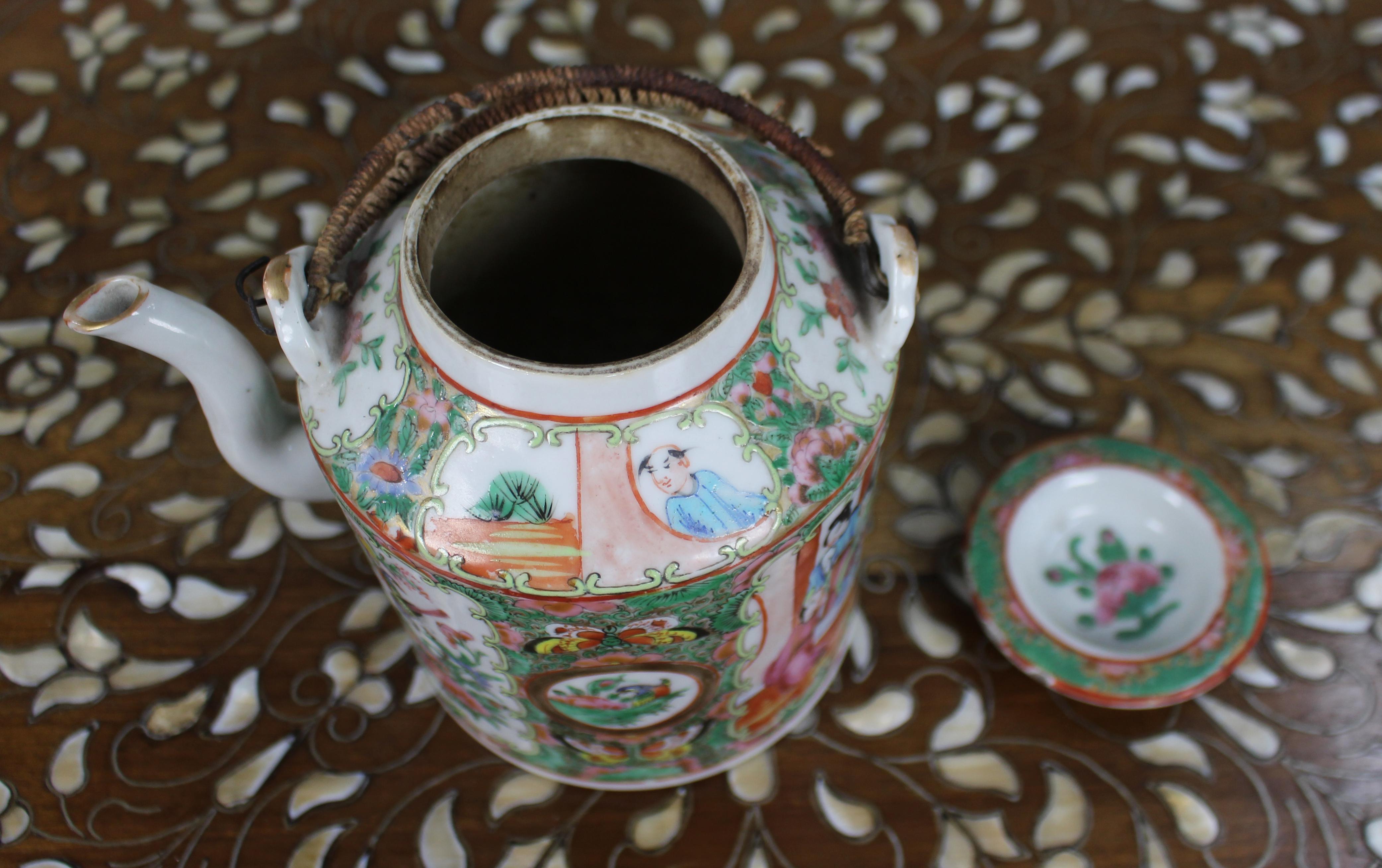 Antique Chinese Canton Famille Rose Porcelain Tea Pot c.1880 For Sale 5
