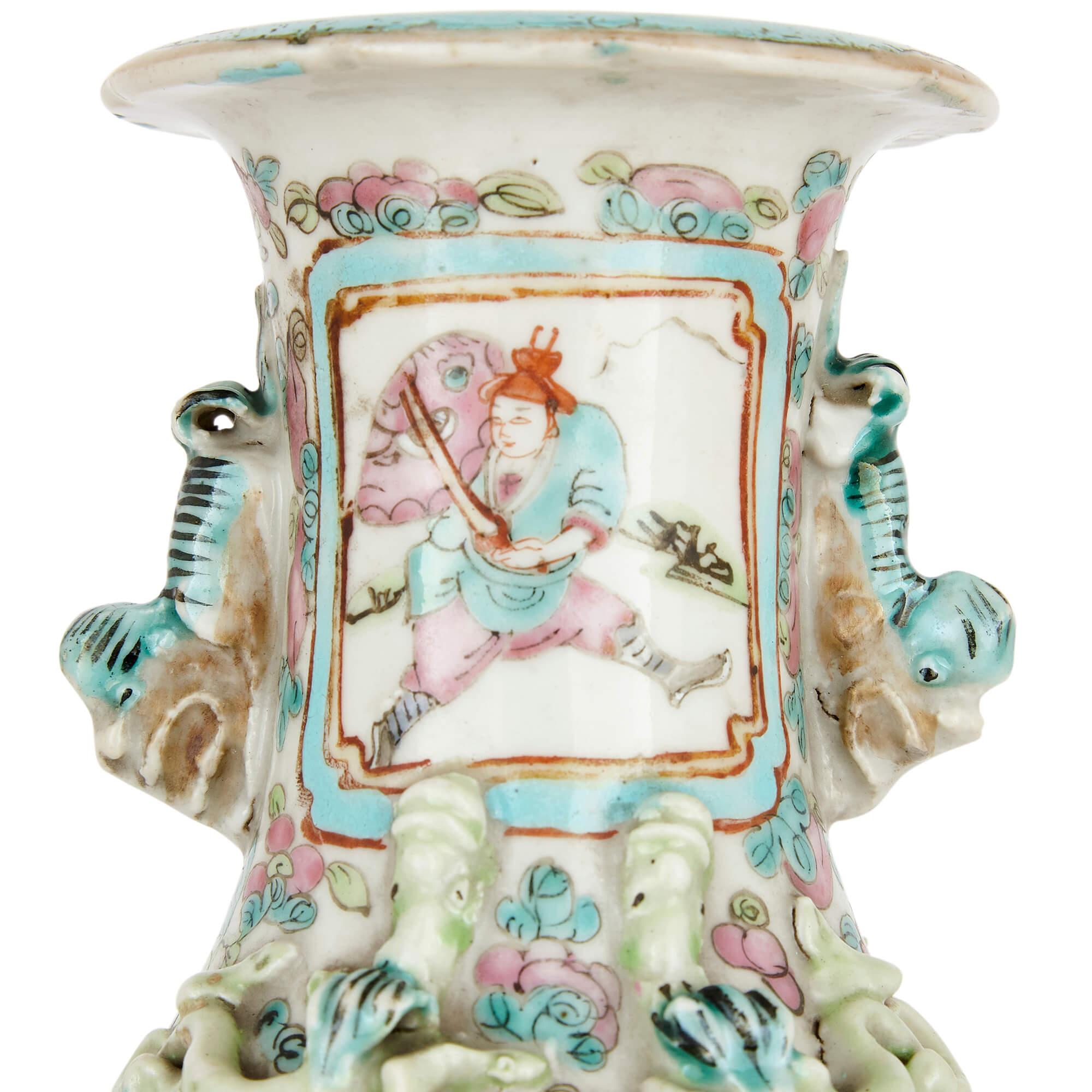 Chinois Vase chinois ancien en porcelaine de Canton en vente