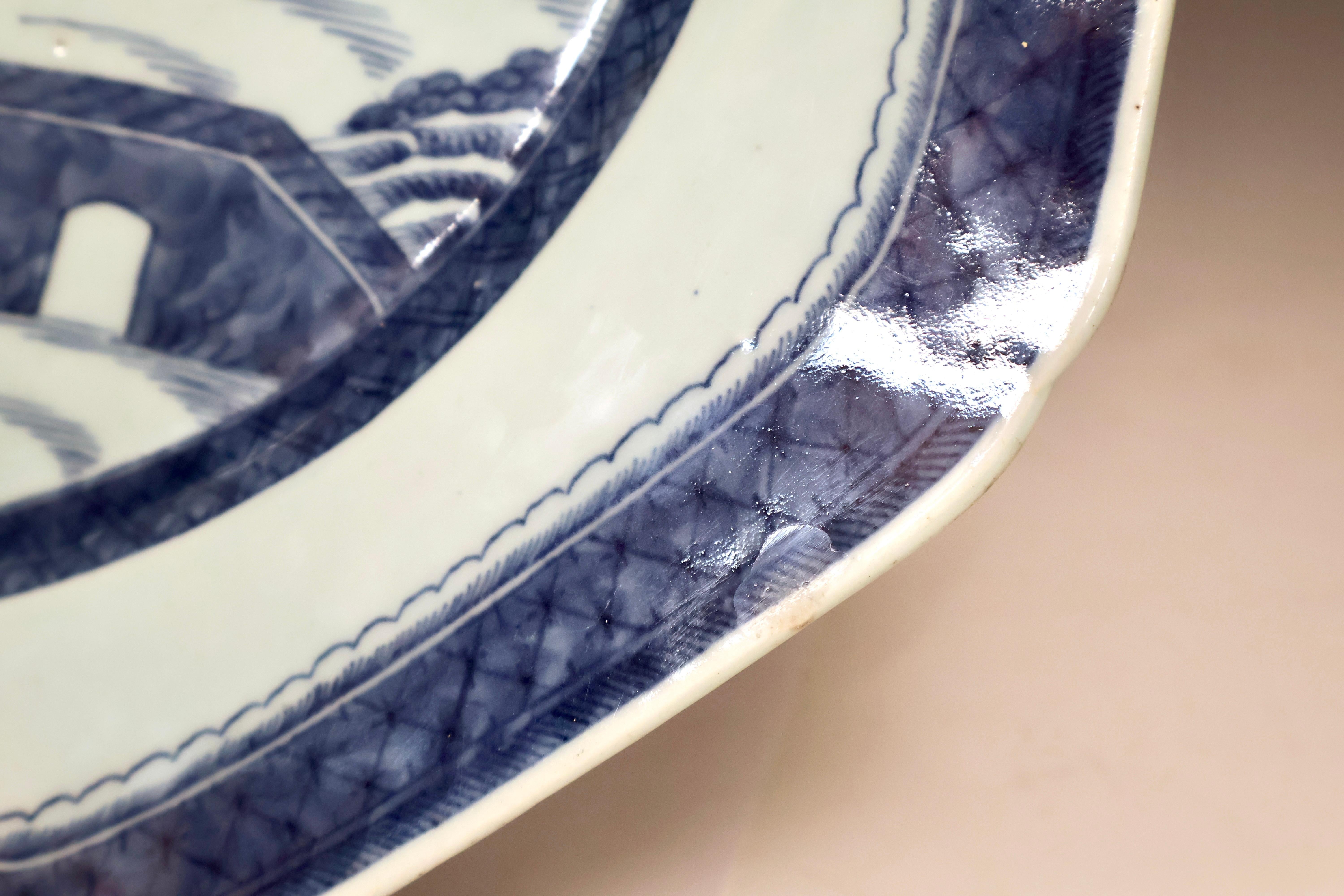 Ancien Canton Chinois X Grand Plat Porcelaine d'Exportation Bleu & Blanc Enorme 20x17