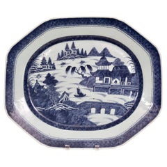 Piatti e servizi in ceramica