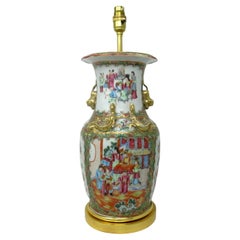 Antike chinesische Cantonese Famille Rose Verte Kanton Porzellan Tischlampe Ormolu