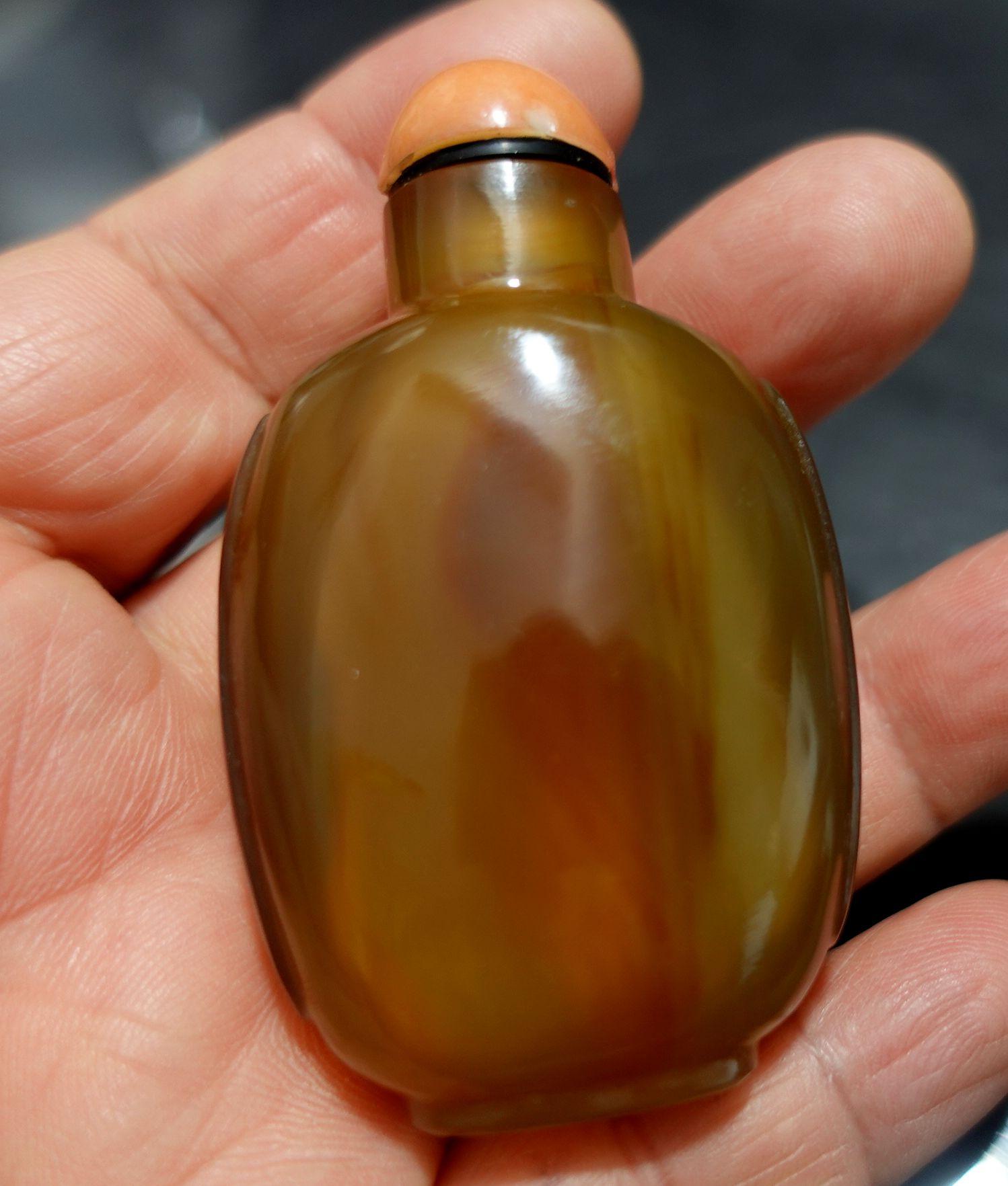 Antique Chinese Carved Agate Snuff Bottle #2, 19th Century For Sale 3
