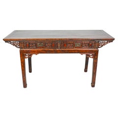 Ancienne table d'autel chinoise sculptée / bureau