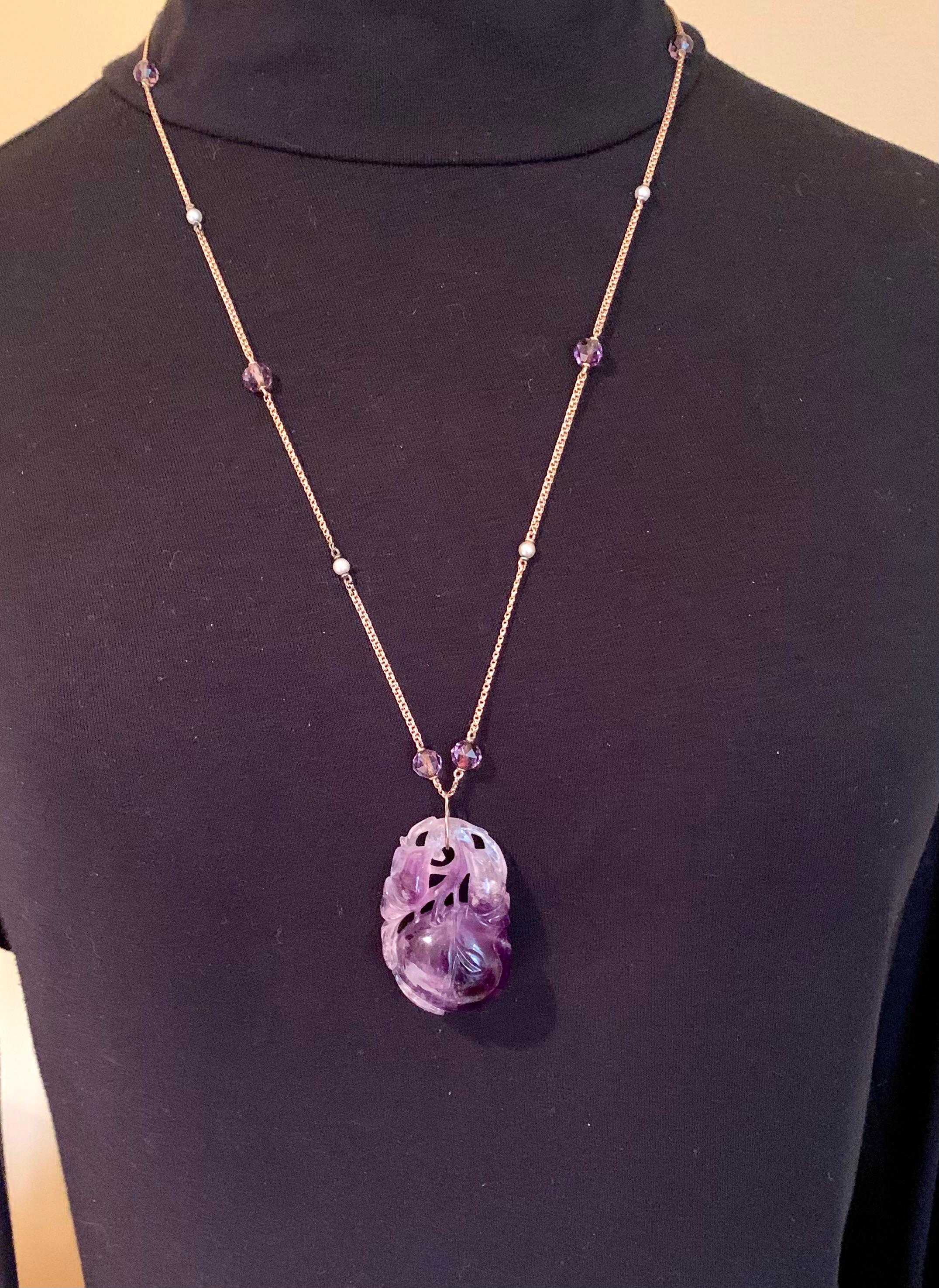 Qing Antique Chinese Carved Amethyst Peach Pendant 14K Gold Natural Pearl Necklace For Sale