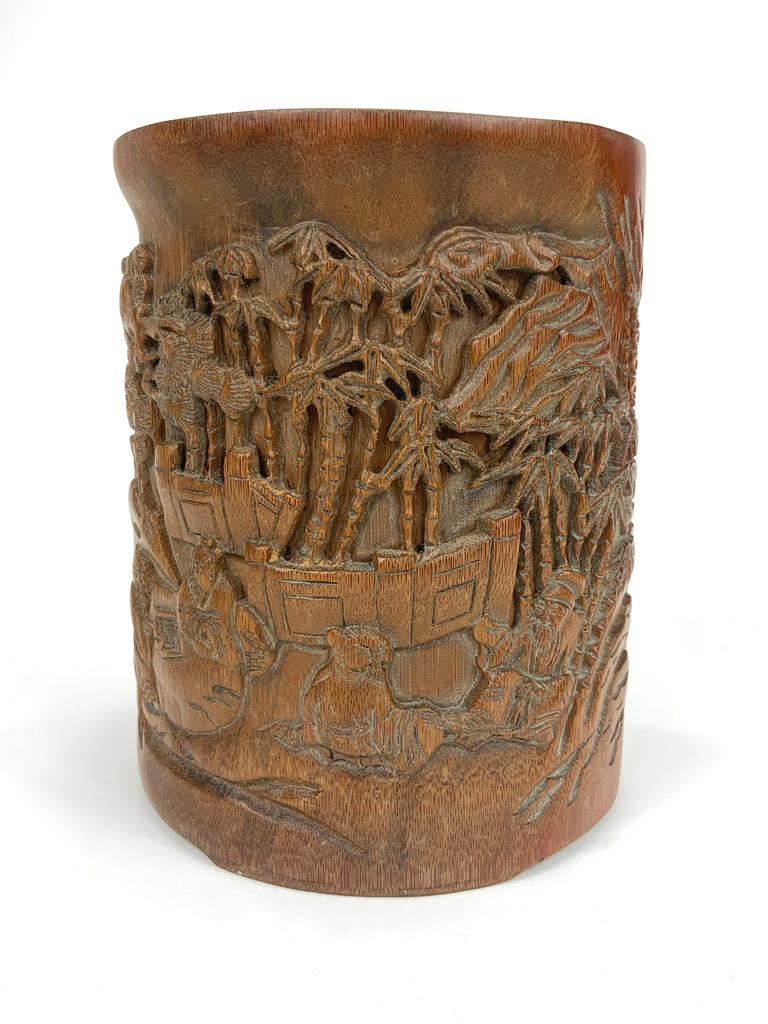 Antique Chinese Carved Bamboo Brush Pot For Sale 1