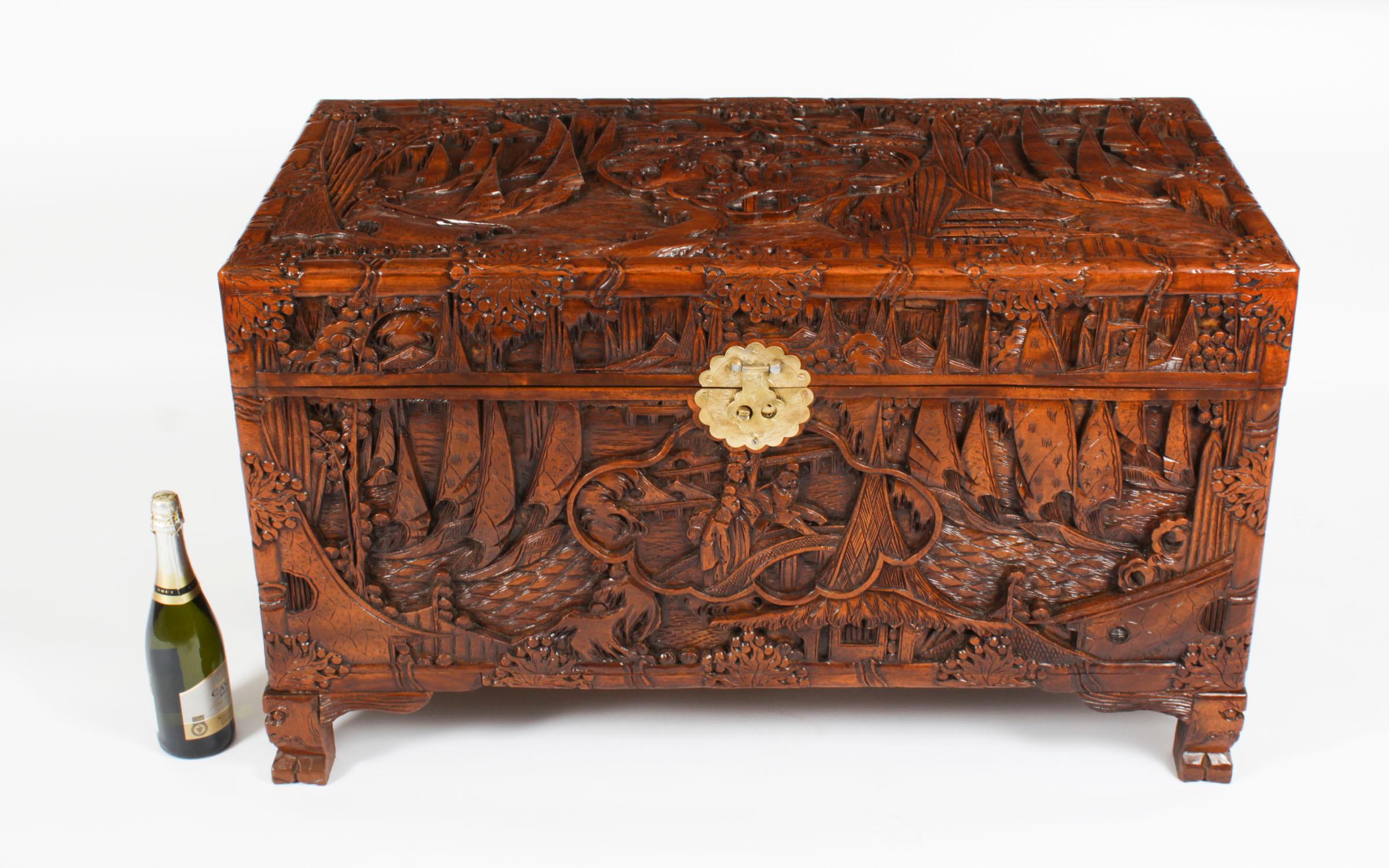 Antique Chinese Carved Camphor wood Trunk Coffer 20th Century For Sale 14