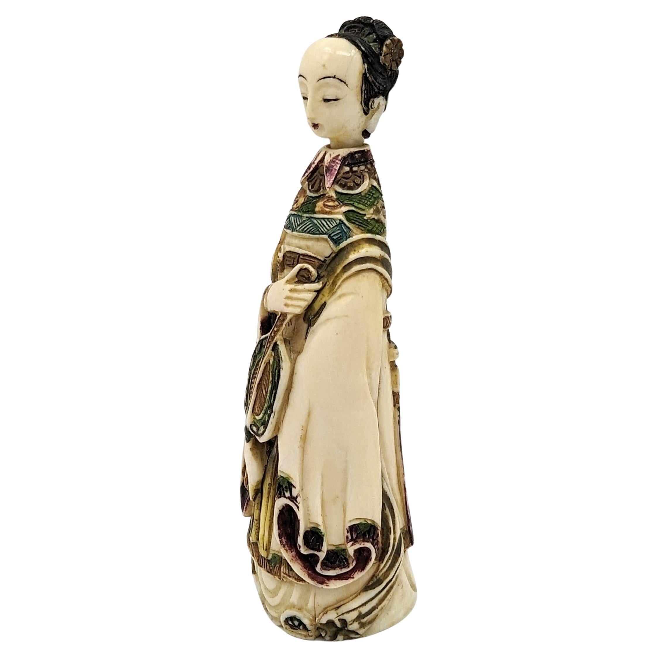 Women's or Men's Antique Chinese Carved Court Lady Figure Snuff Bottle 18th-19th Century Qing For Sale