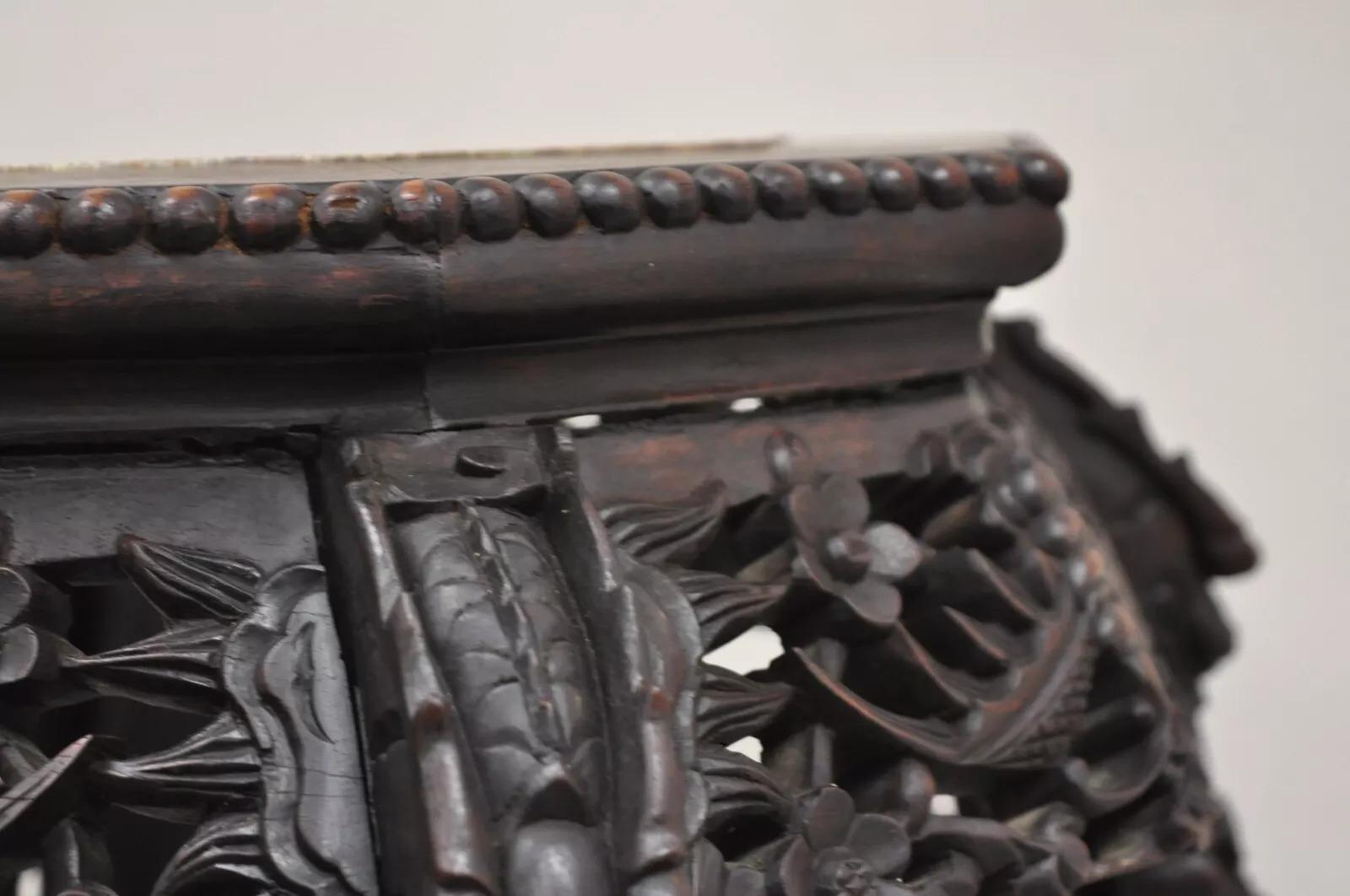 Mesa auxiliar china antigua de madera dura tallada con tapa de mármol para plantas orientales en venta 2